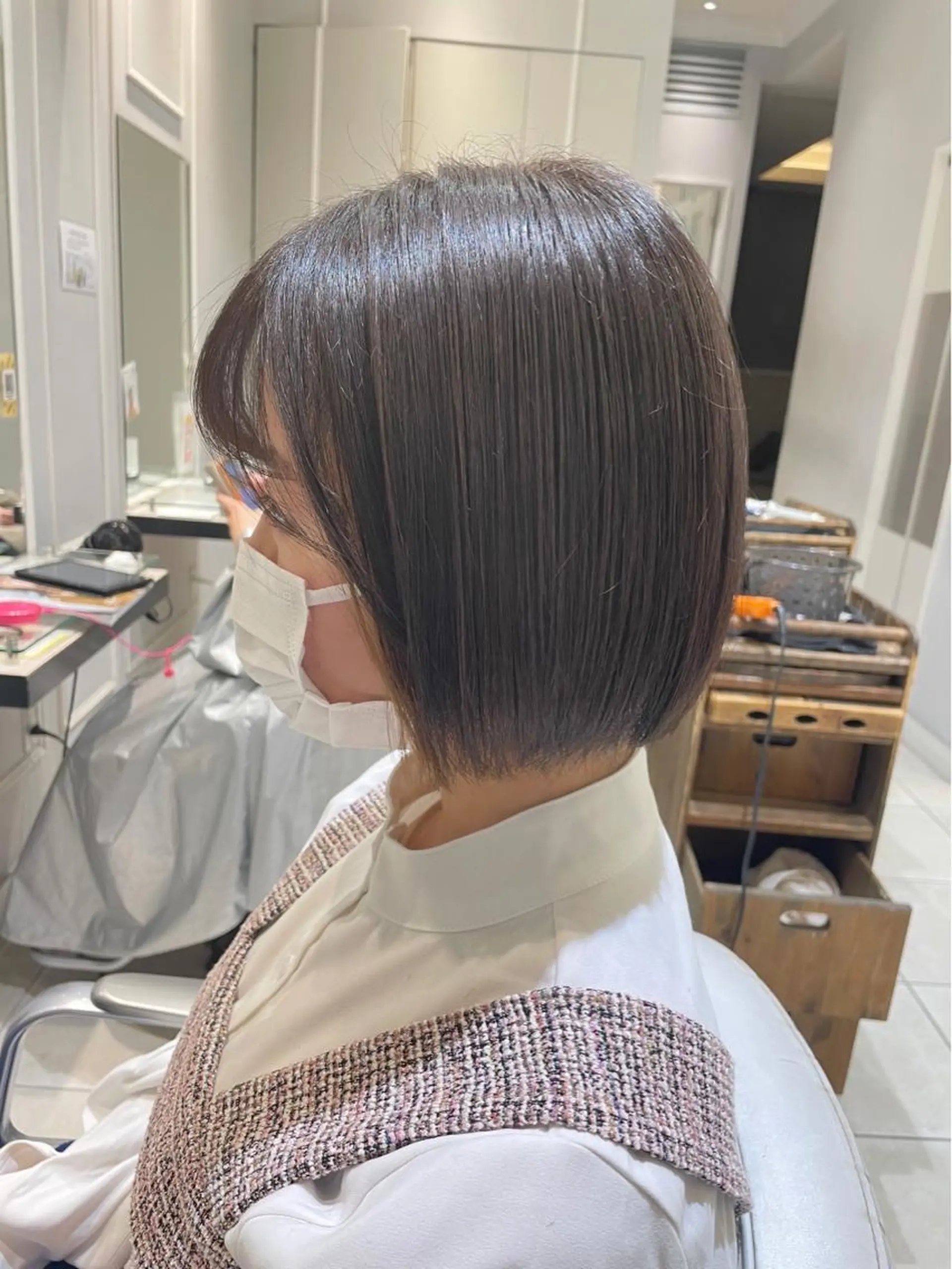 ショート カラー ブリーチ イヤリングカラー インナーカラー くせ毛 似合わせカット ショート・ボブ💫 シブヤトモヒロのヘアスタイル