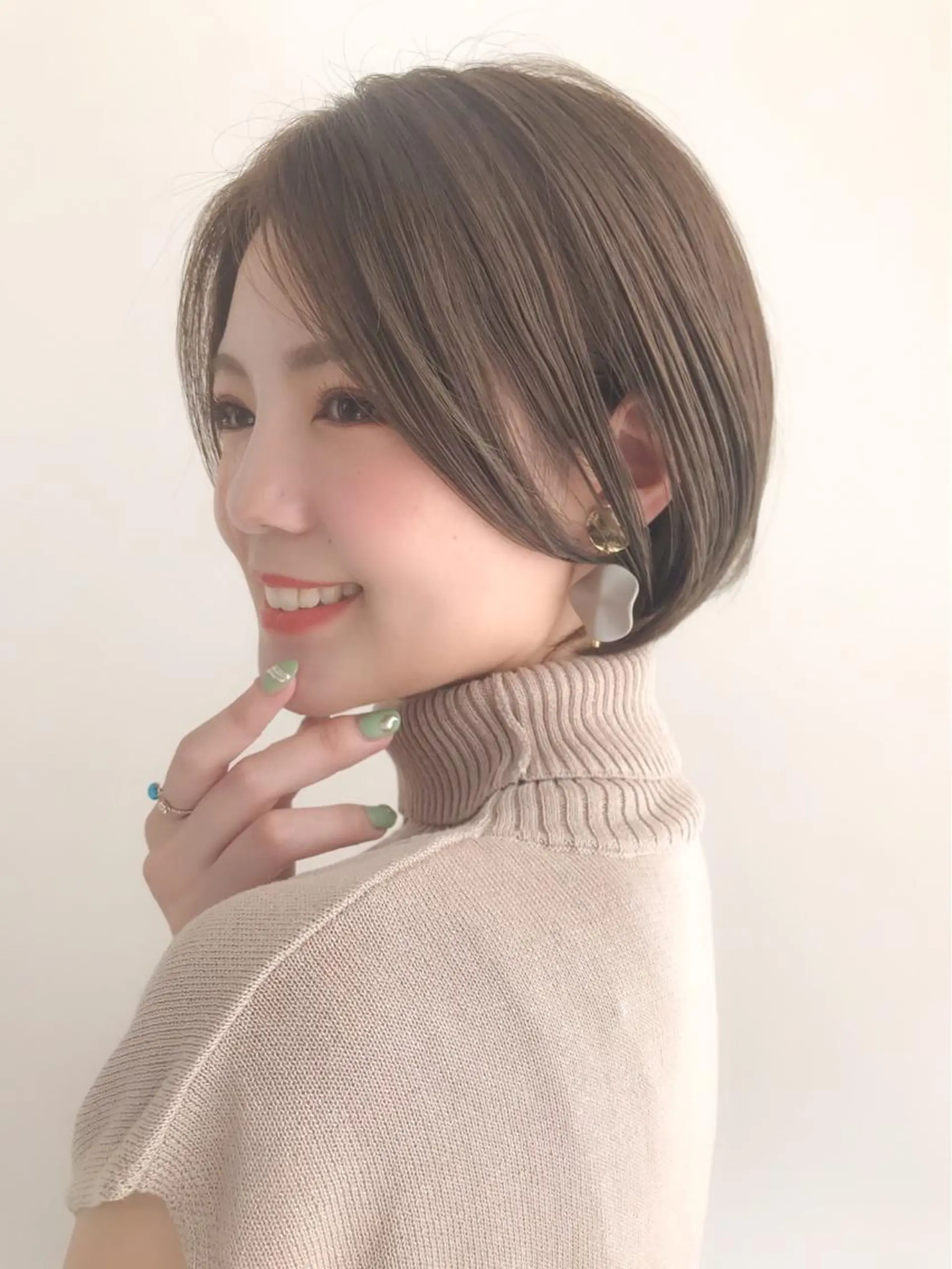 ショート 髪質改善 似合わせカット ショートヘア 縮毛矯正 トリートメント カット ヘアカラー トリートメント イメチェンカット✂️ 錦糸町佐藤店長のヘアスタイル