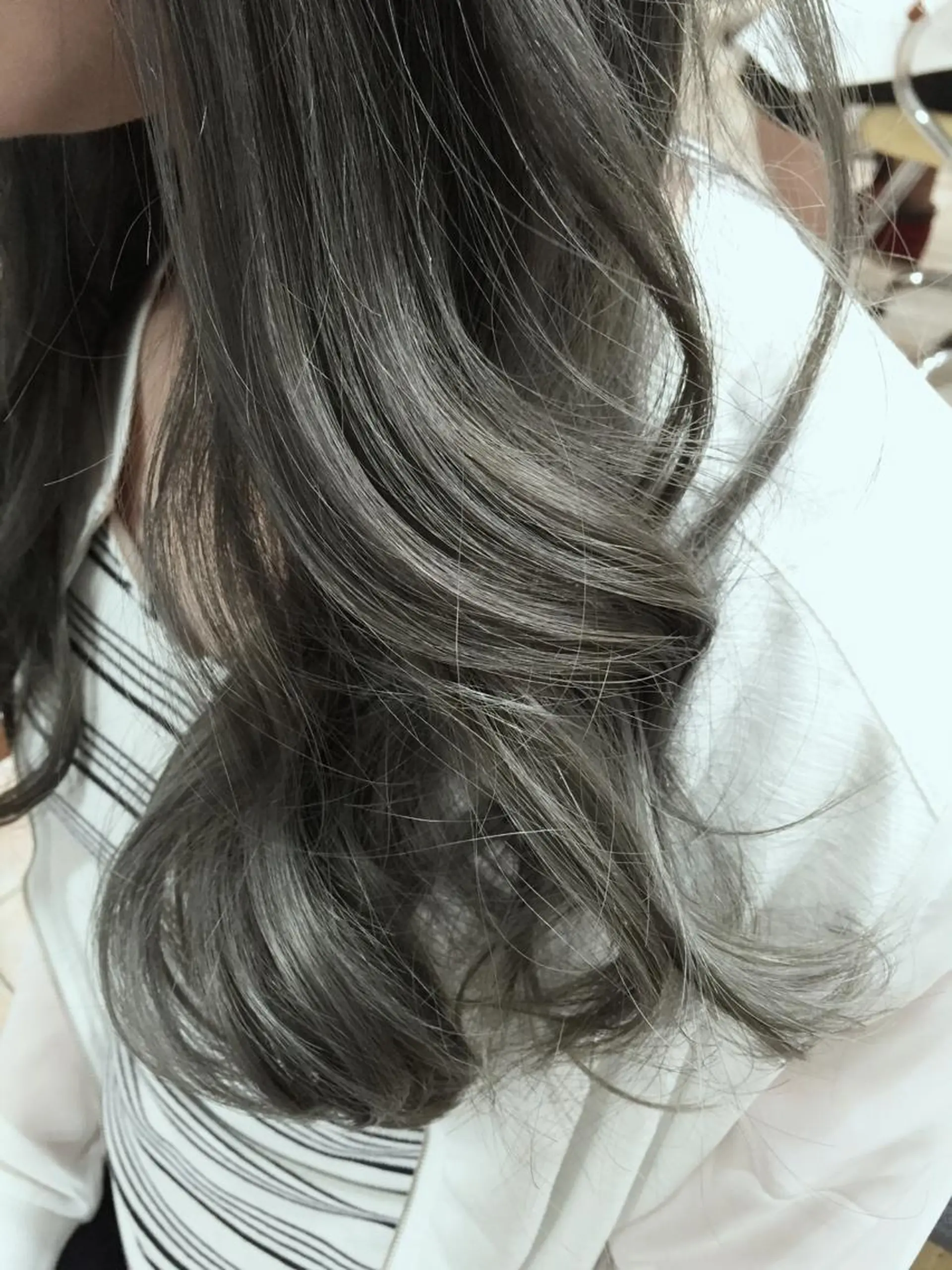 ロング カラー 今里 弘樹のヘアスタイル