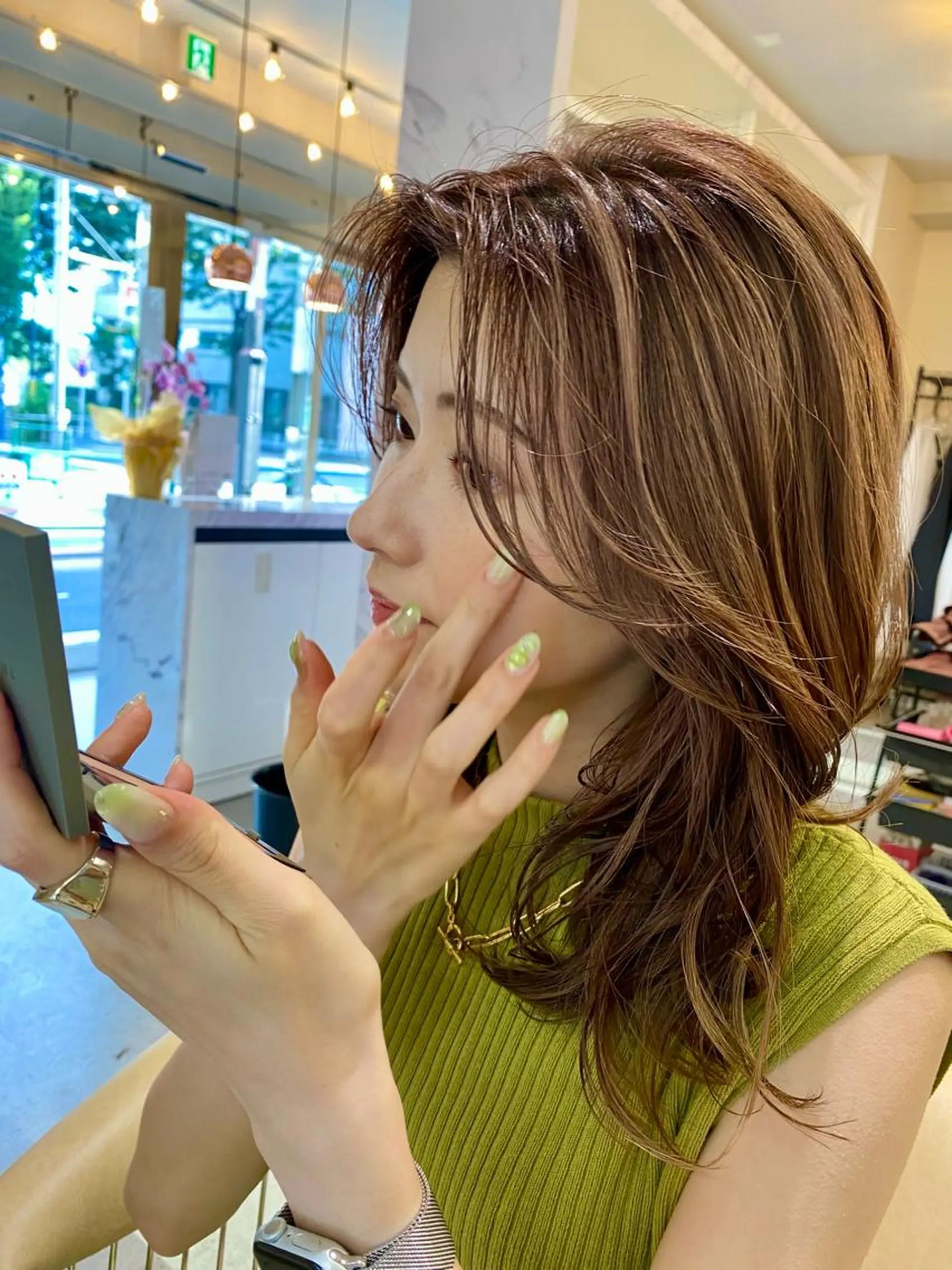 セミロング カラー パーマ ヘアアレンジ ベージュカラー グレージュ くびれヘア 小顔カット 渋谷✨yuto✨全 メニュー得意です🙏のヘアスタイル