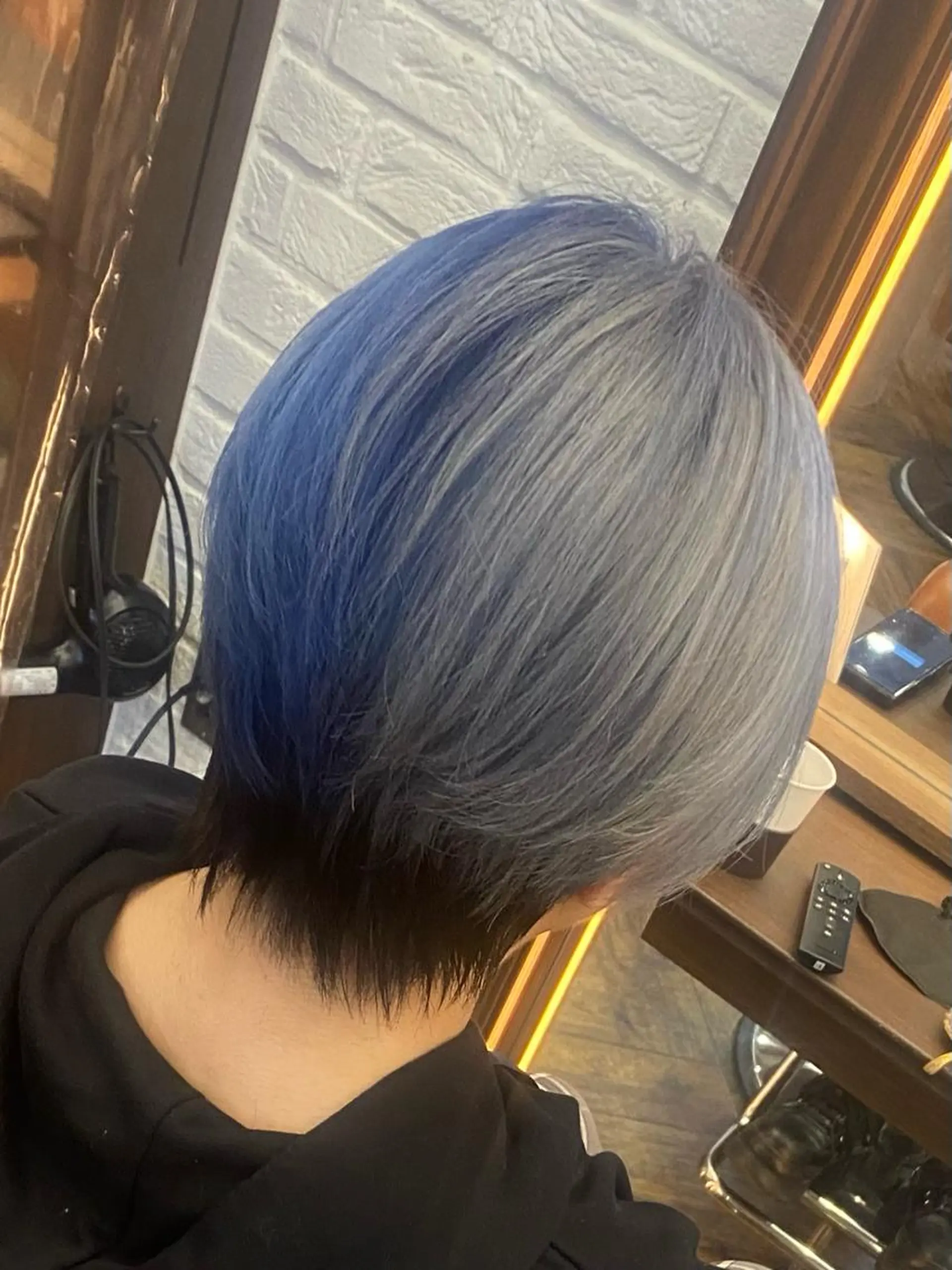 ショート カラー Helm所属・久次米 智人のヘアスタイル