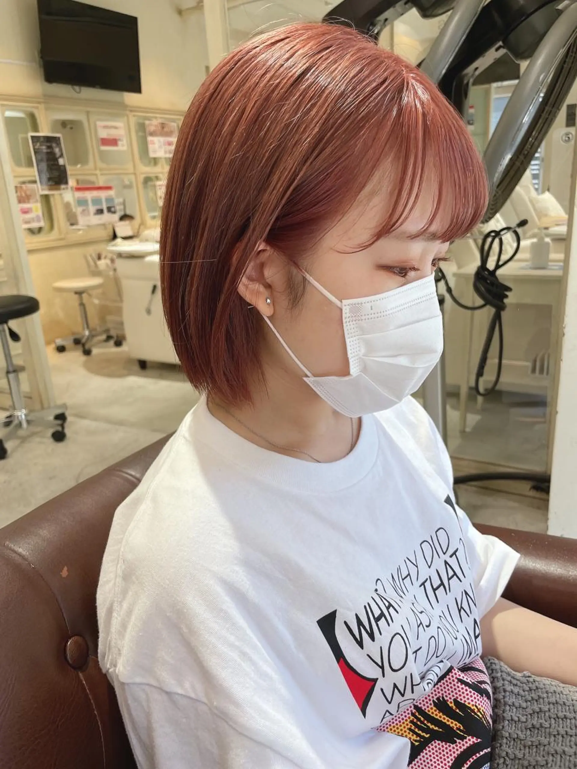 ショート カラー ヘアカラー ぱつっとボブ 古家 佑真のヘアスタイル