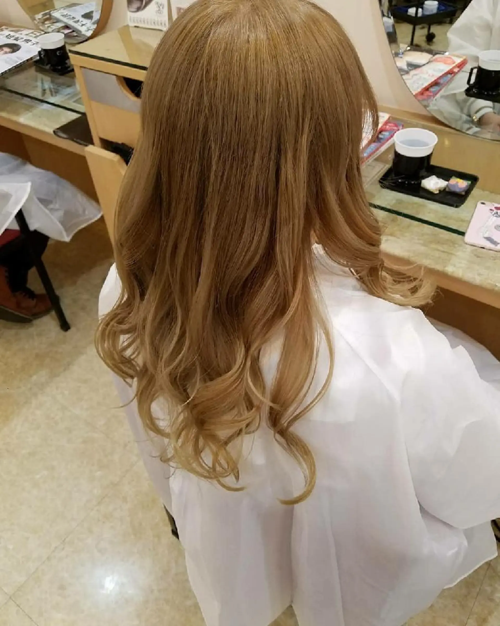 カラー EMANON名古屋所属・美谷添（ミヤゾエ） まどか大人ヘアサロンのヘアスタイル