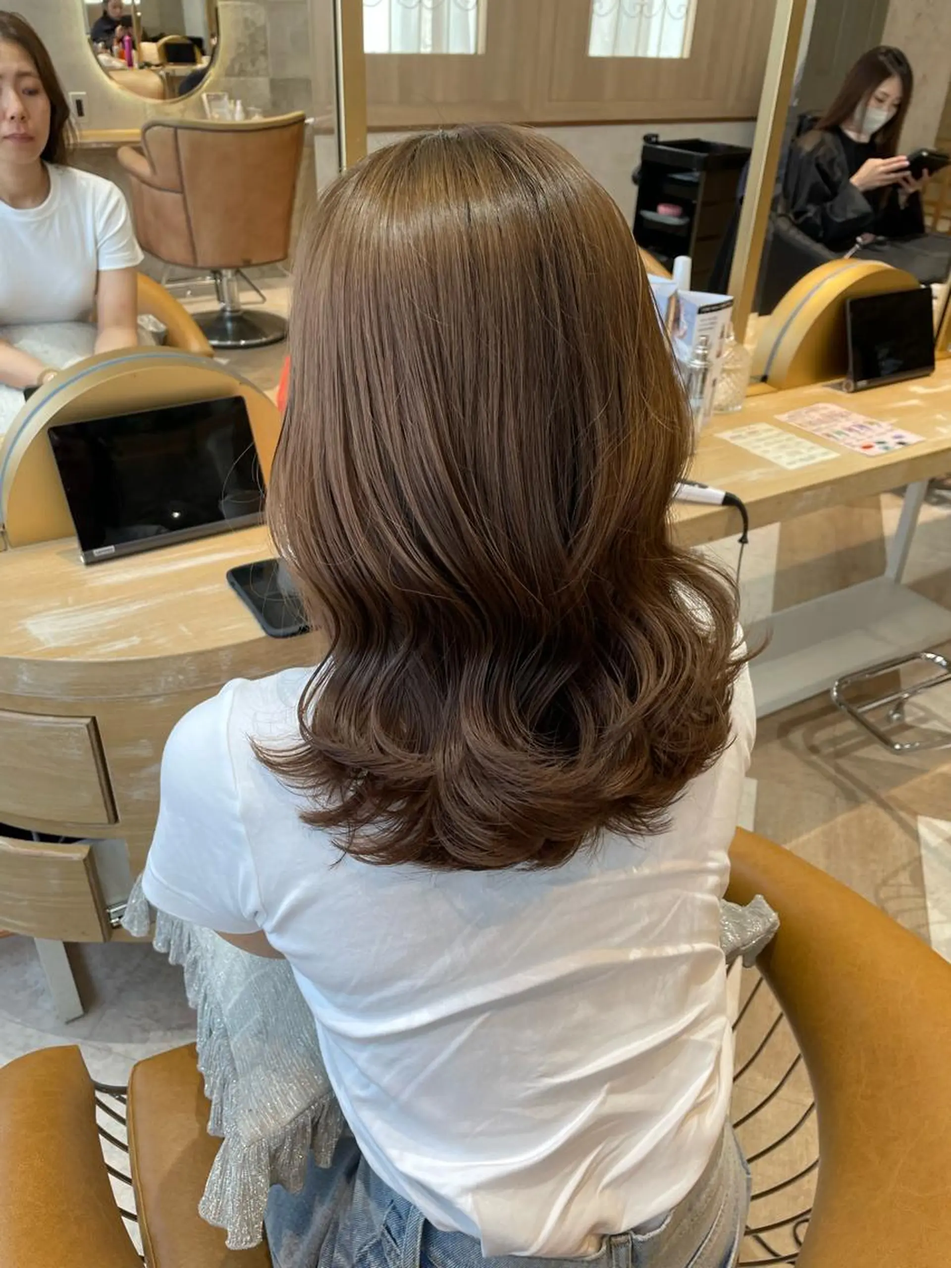 セミロング ヘアカラー Lond Alexia所属・sakura/韓国 ガーリー/ワンホンのヘアスタイル