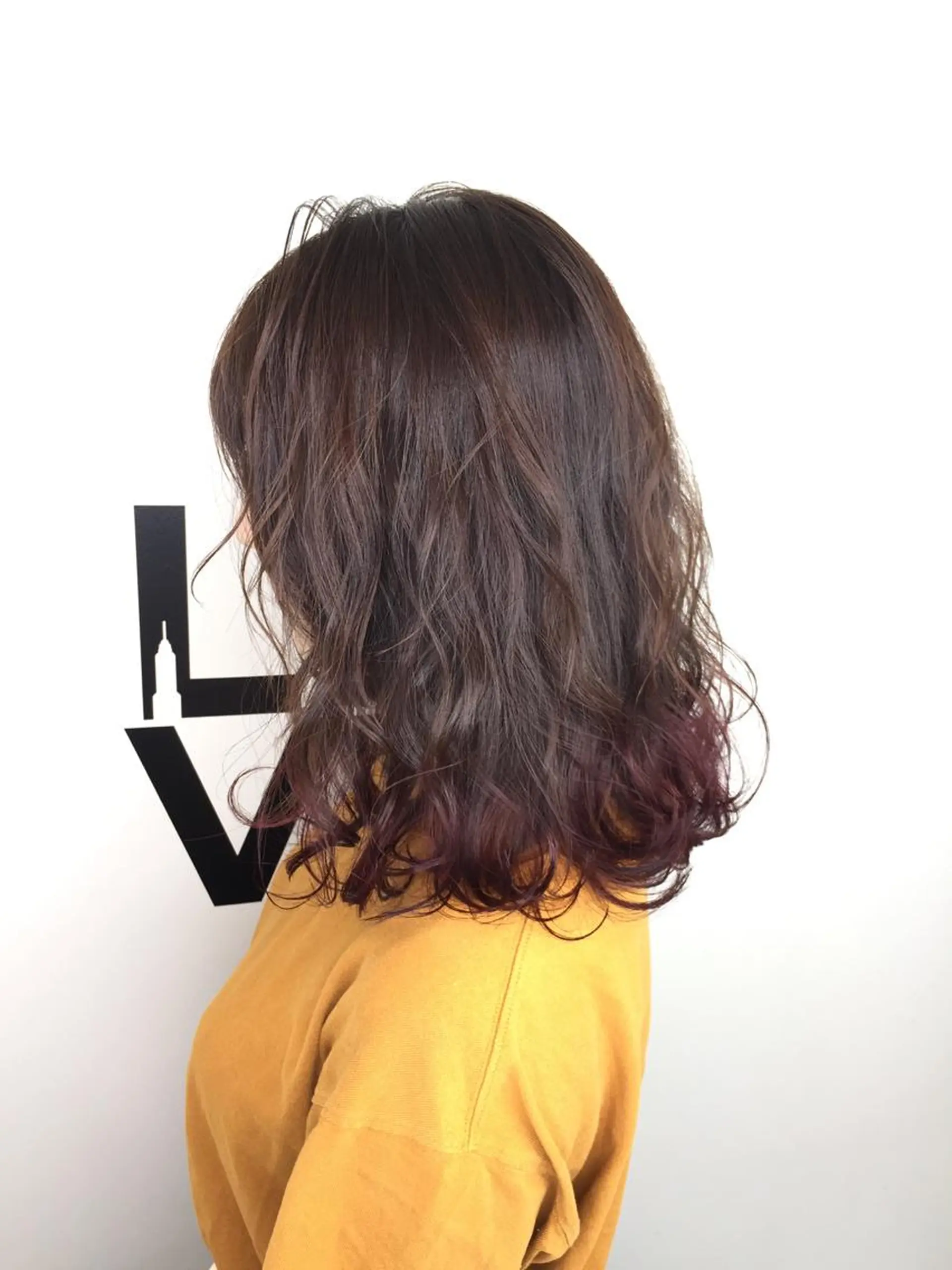 ミディアム カラー レッドカラー バイオレットカラー ✂️小顔カット✂️ 山本有紀のヘアスタイル