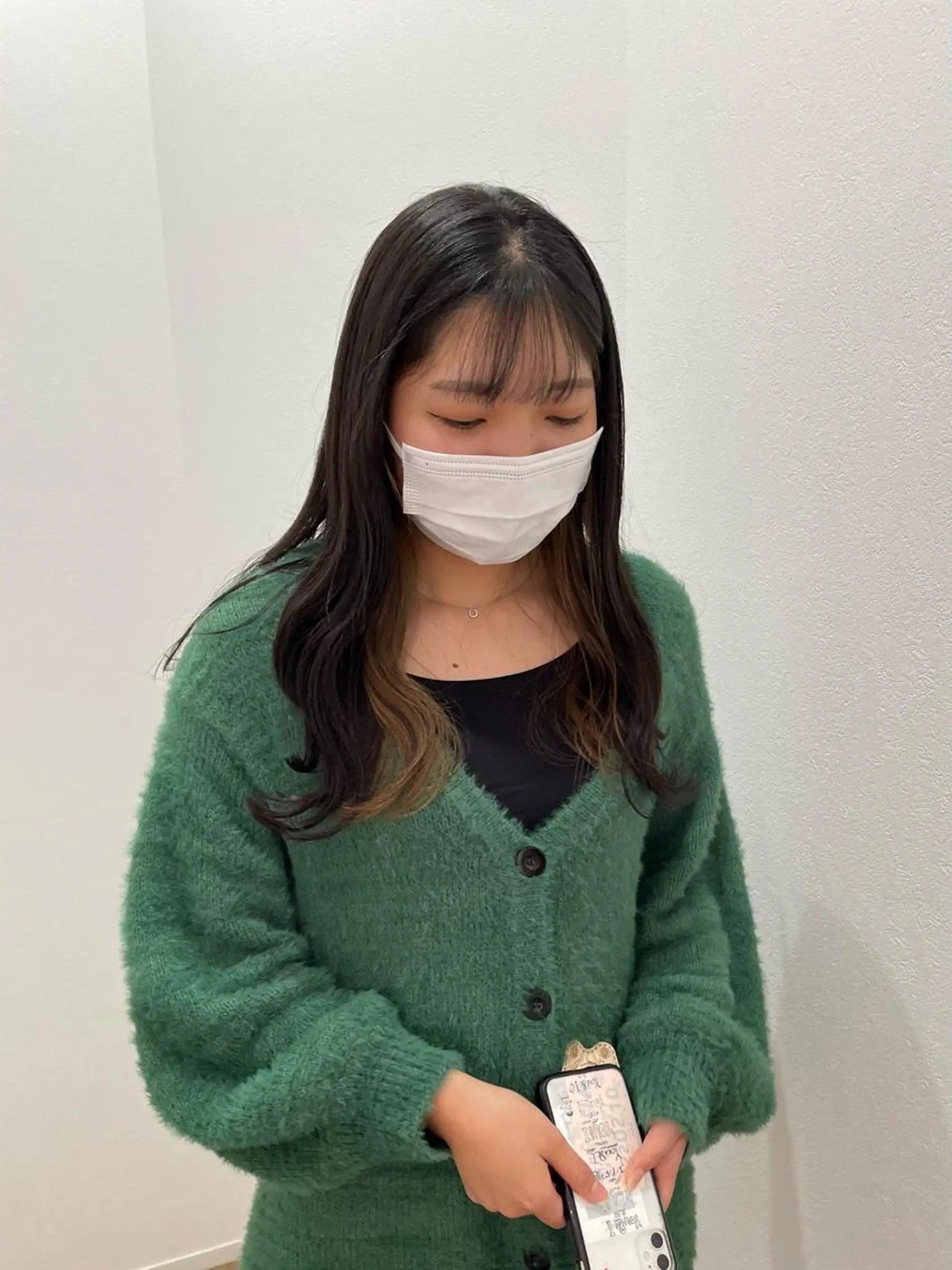 ロング カラー ベージュカラー イヤリングカラー カット ヘアカラー hair'sBEAU LiEn所属・山本 愛永のヘアスタイル