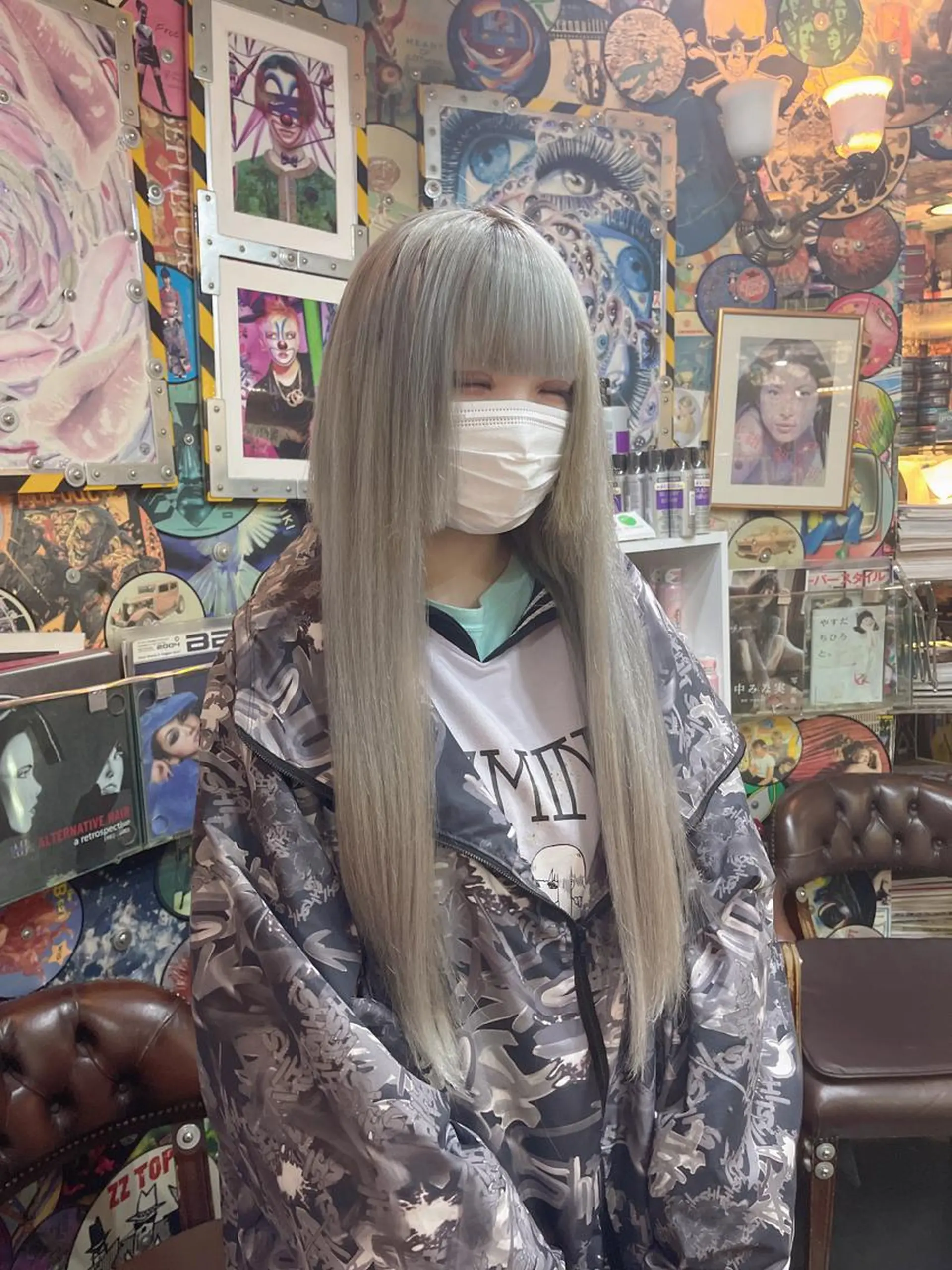 ロング カラー ヘアアレンジ 編み込みエクステ ハイトーンカラー シルバー エクステ haco+所属・🌈派手髪エクステ ブレイズ🌈ひろとのヘアスタイル