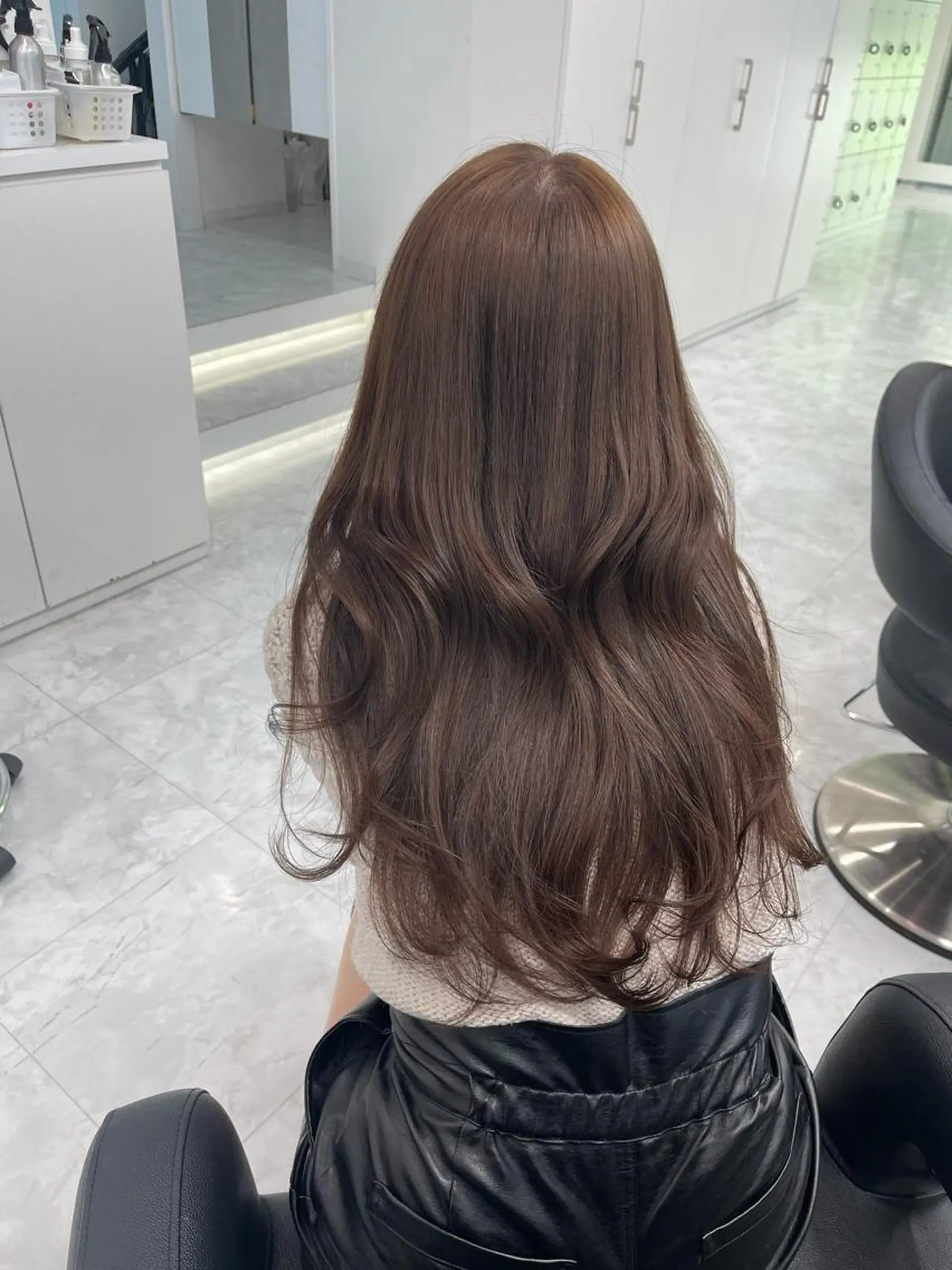 ロング カラー ベージュカラー 黒髪 ブリーチ ブルーカラー ブルーブラック 🤎MISAKI 艶髪モテカラー🤎のヘアスタイル