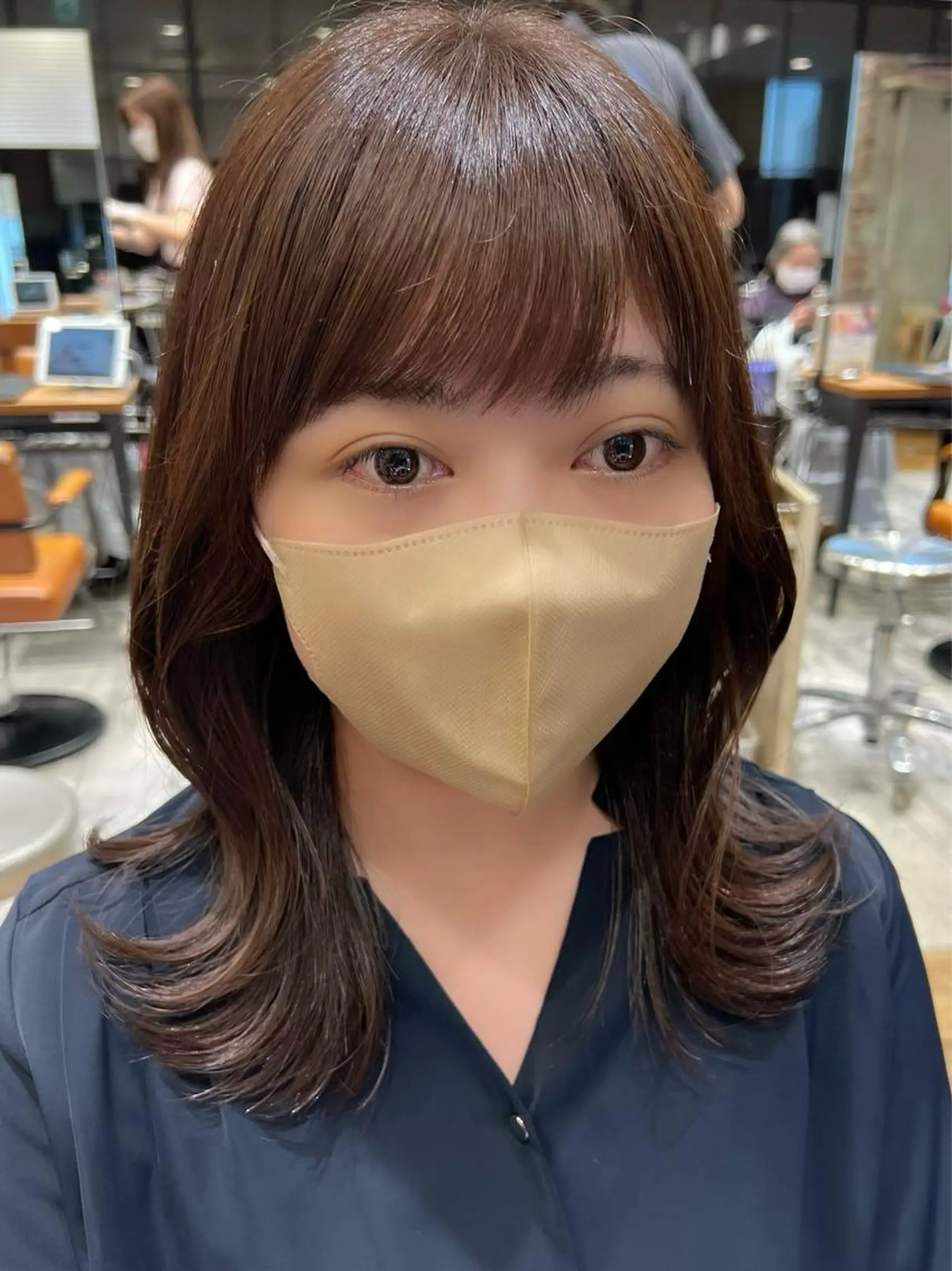 セミロング カラー ベージュカラー ブラウンカラー くびれヘア 髪質改善 縮毛矯正 カット ヘアカラー トリートメント 🧡くびれヘア/前髪 顔周り🧡久原結衣のヘアスタイル