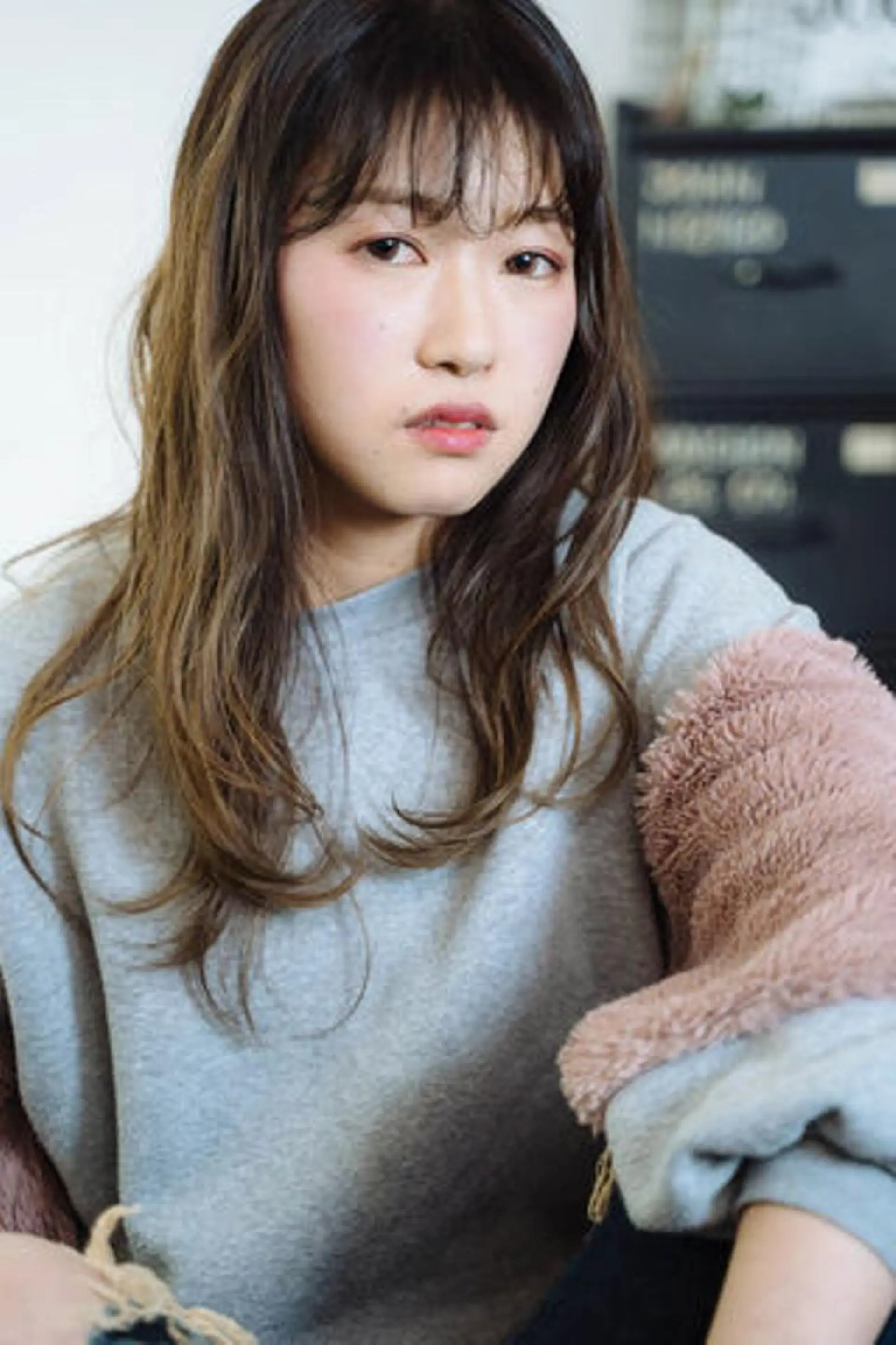 セミロング カラー パーマ 板倉 花連のヘアスタイル