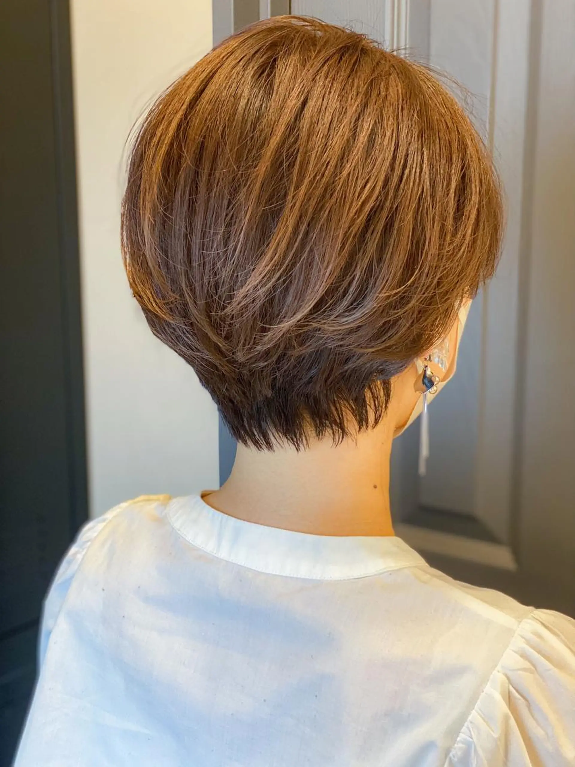 ショート カラー ショートヘア louwe 武藤幸世のヘアスタイル