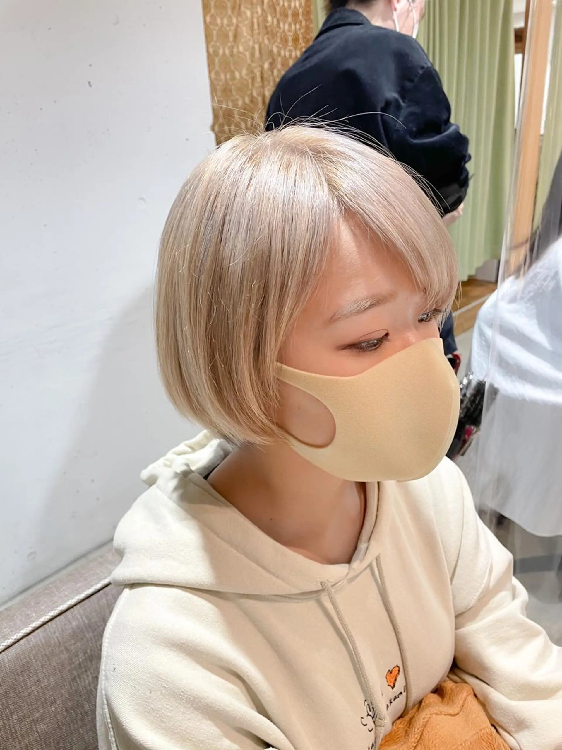 ショート 新宿韓国風レイヤー カット内田智大のヘアスタイル