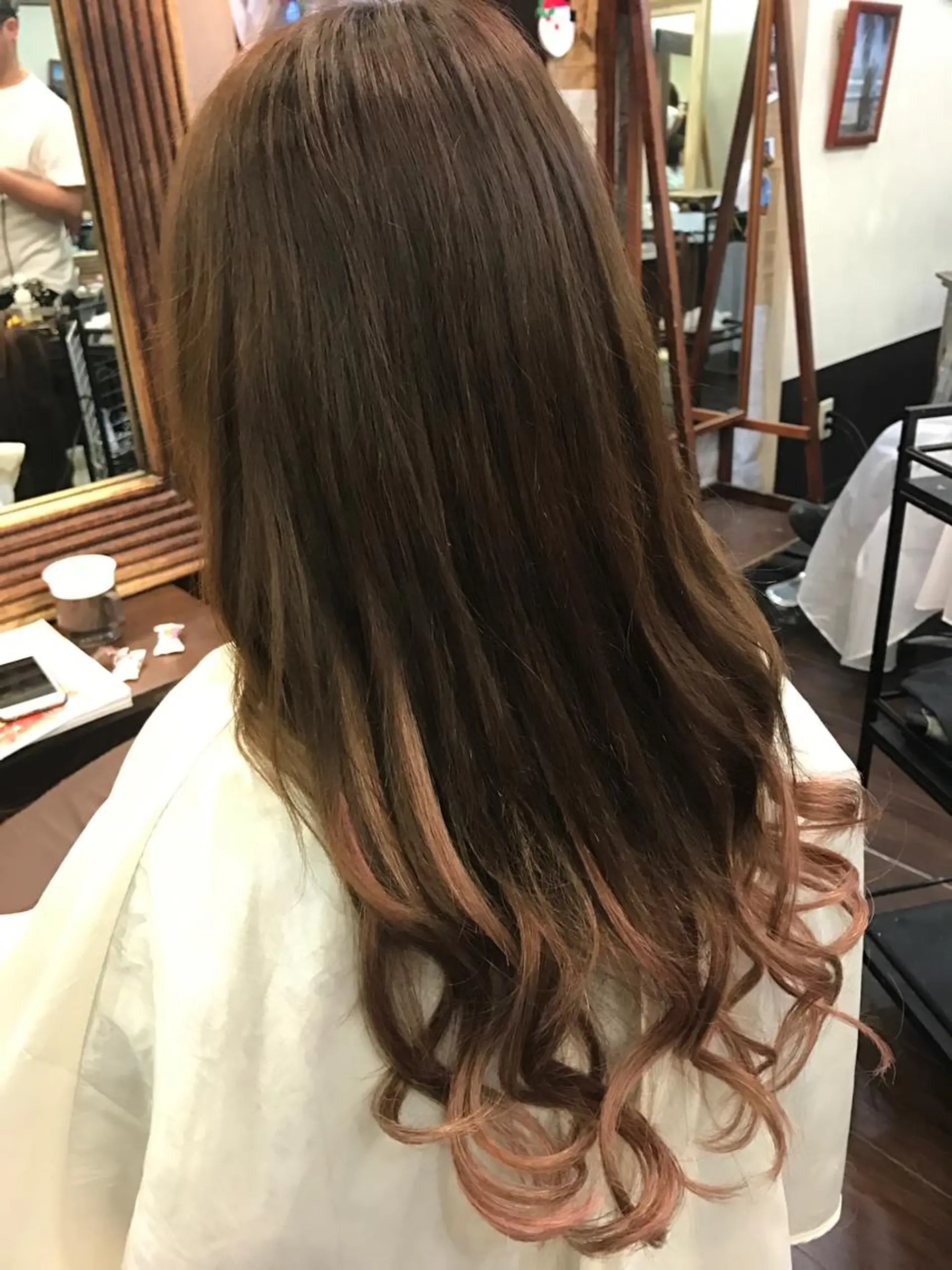 ミディアム セミロング ロング カラー 編み込みエクステ アッシュ グラデーションカラー ピンクカラー ピンクアッシュ ALLY（アリー）所属・ミニモお気に入り数 No.1宍戸雄弥のヘアスタイル