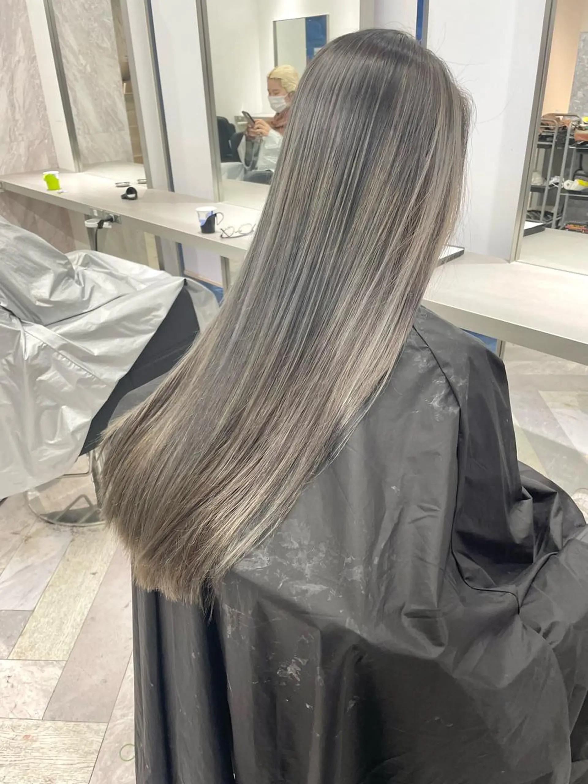 ロング カラー ヘアアレンジ バレイヤージュ レイヤーカット カット 縮毛矯正 トリートメント 🎗秋山勇 /三宮指名No.1のヘアスタイル