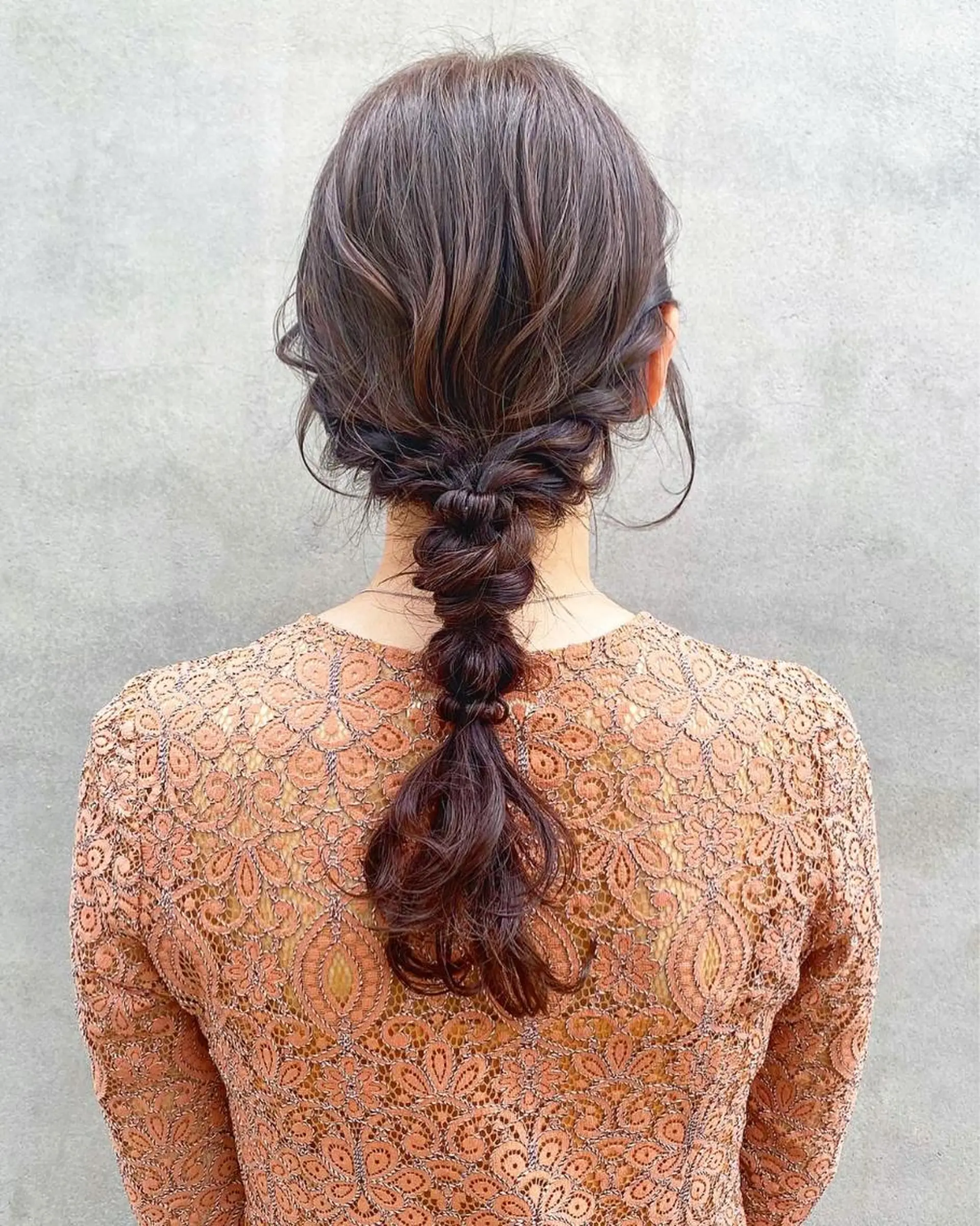 ロング カラー ブリーチ ブラウンカラー ブリーチなしカラー ピンクカラー ピンクブラウン ヘアカラー トリートメント SHICENEケイ レイヤーカット🦋のヘアスタイル