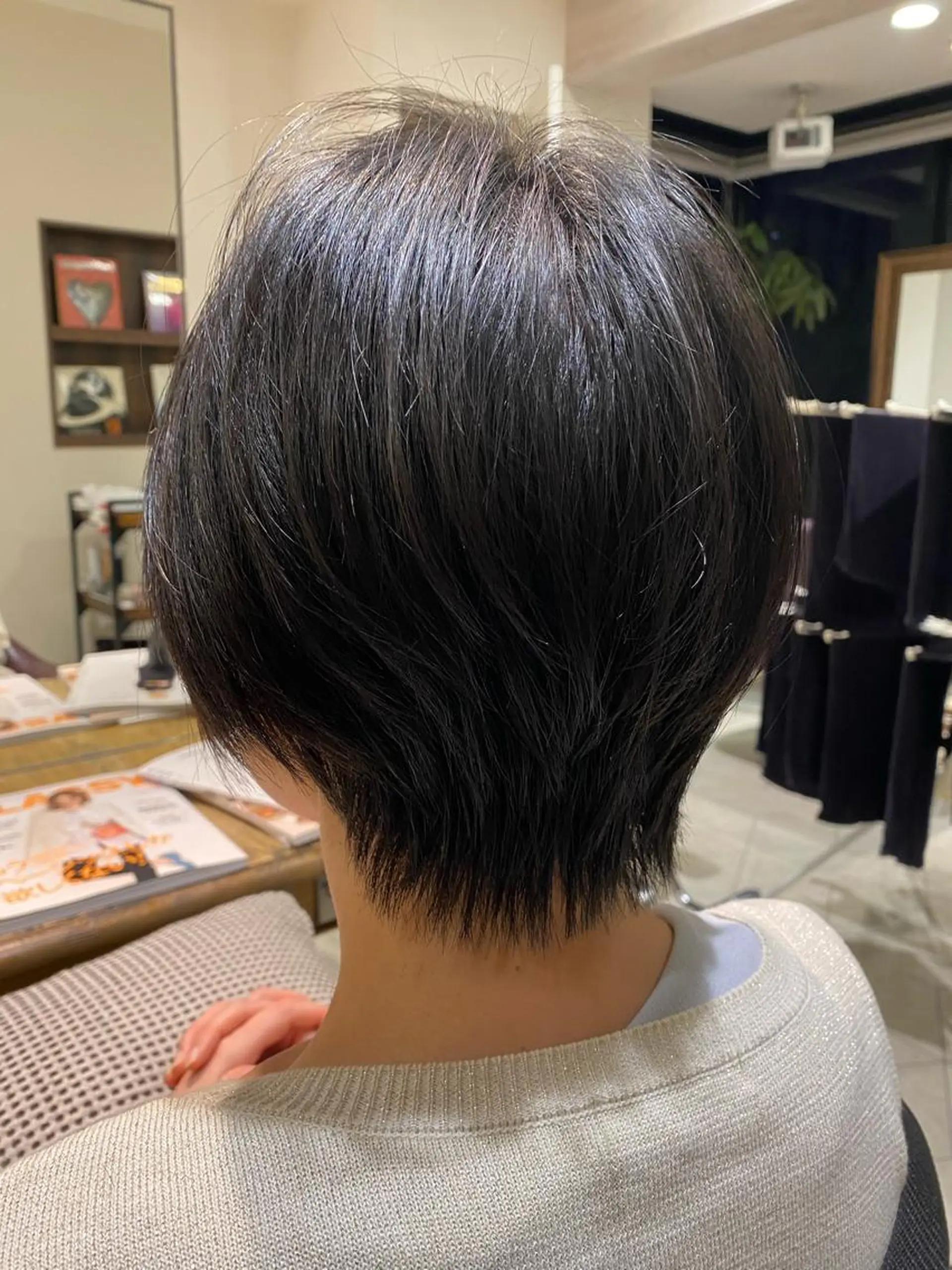 ショート ショートレイヤー レイヤーカット ショートヘア 大倉 未波のヘアスタイル