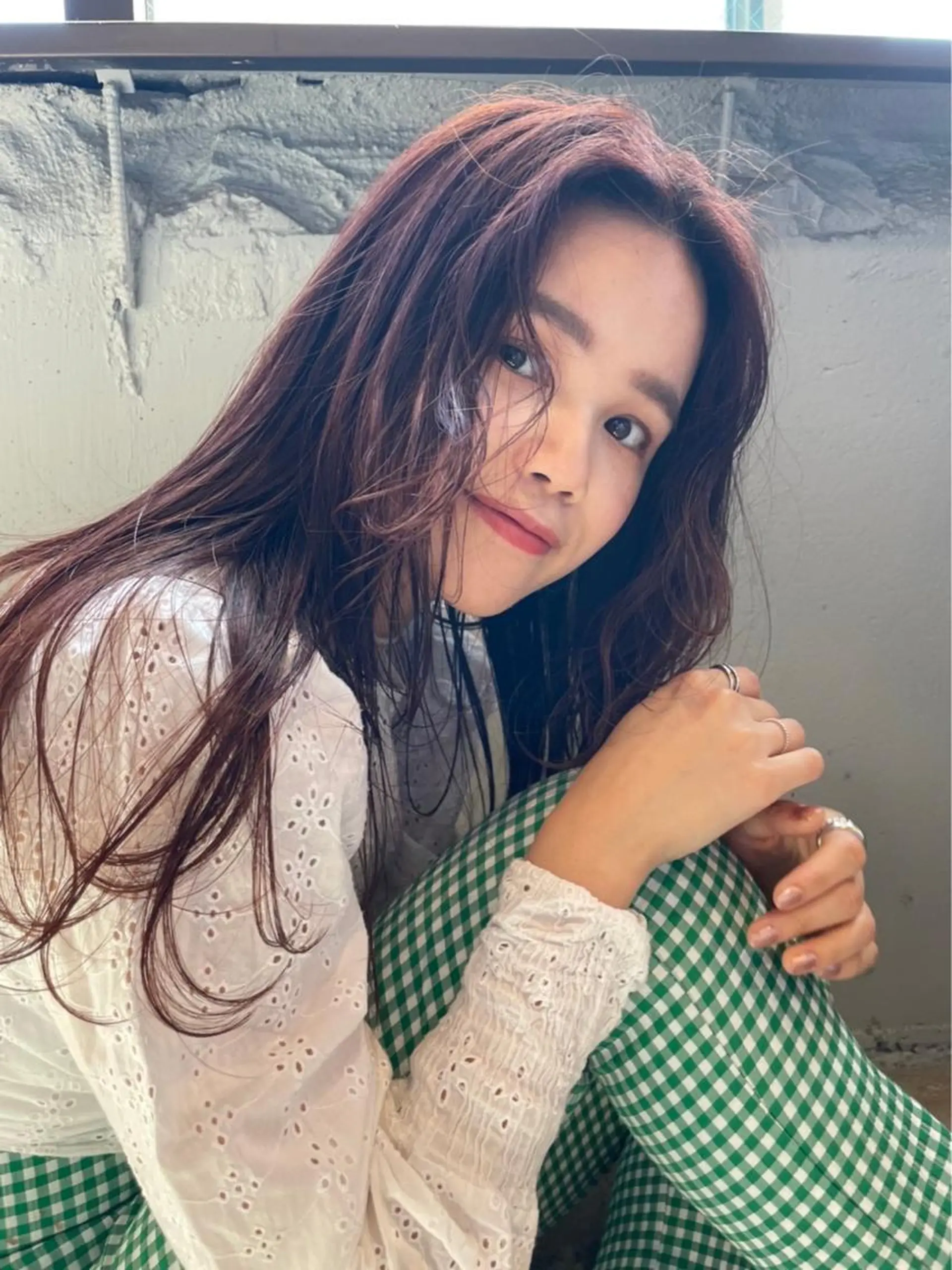ロング ヘアカラー トリートメント ☁️透明感カラー☁️ Reikaのヘアスタイル