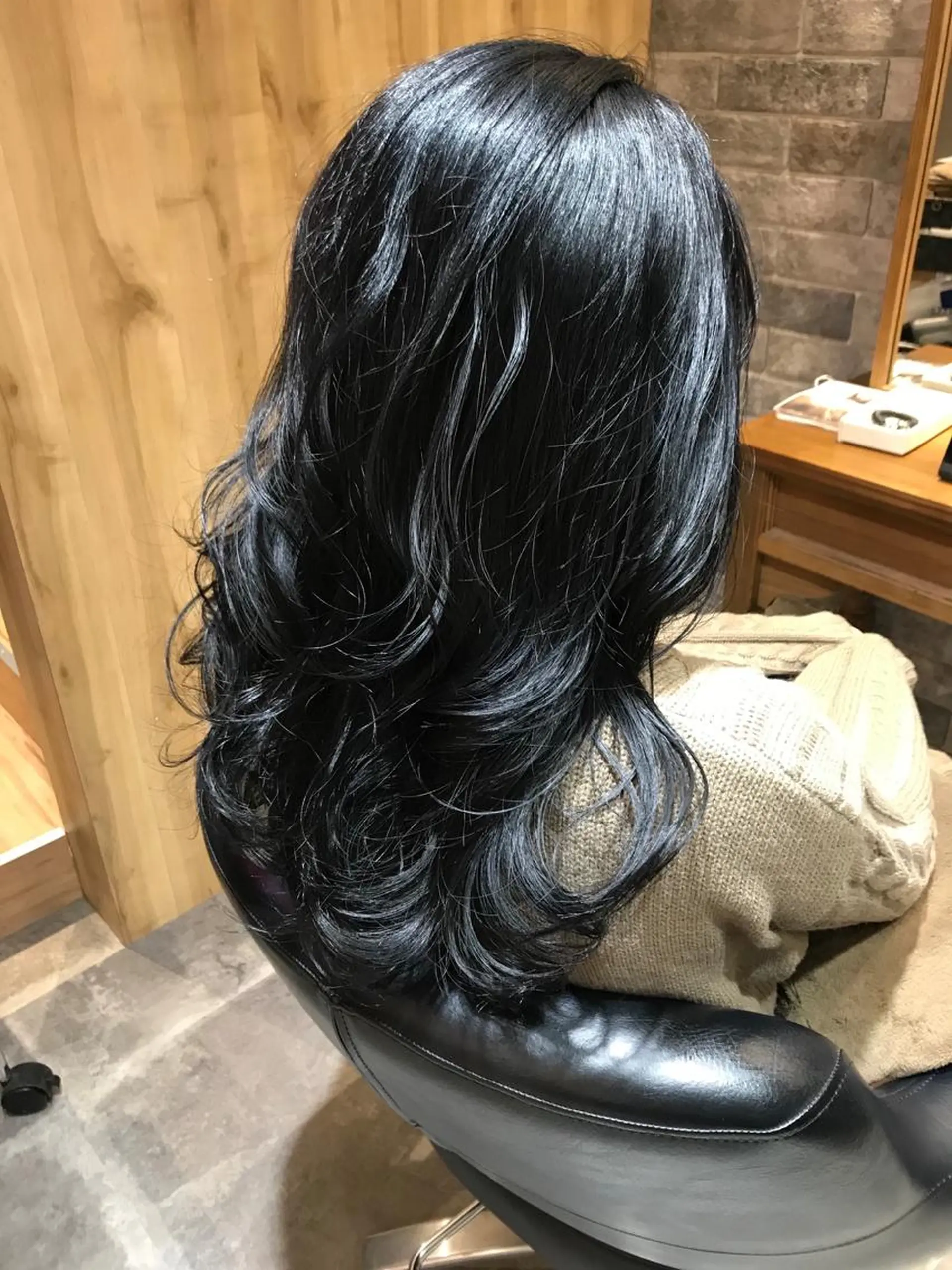 セミロング 所渉/韓国レイヤー /ウルフカットのヘアスタイル