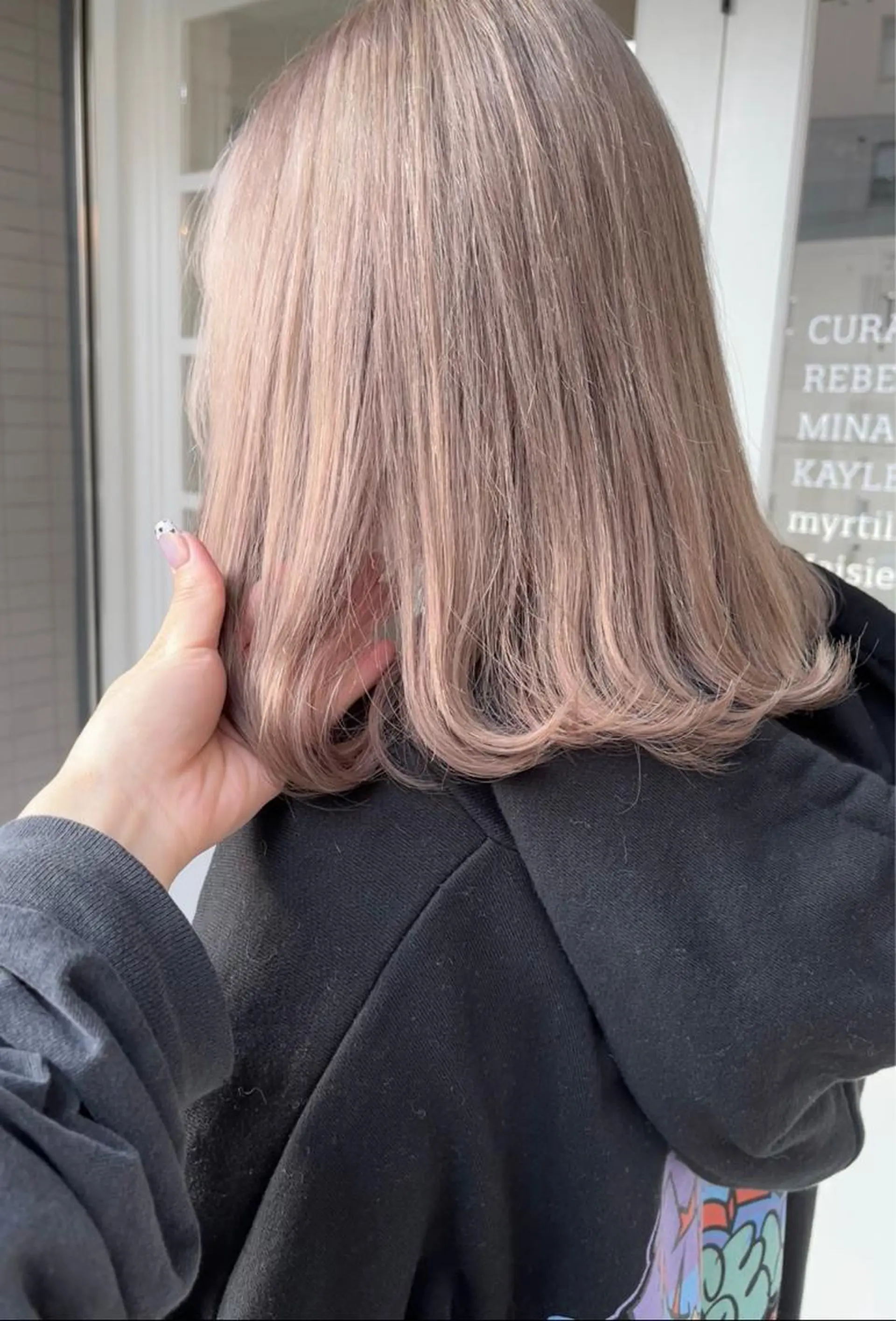 カラー ヘアカラー トリートメント KAYLEE ayanoのヘアスタイル