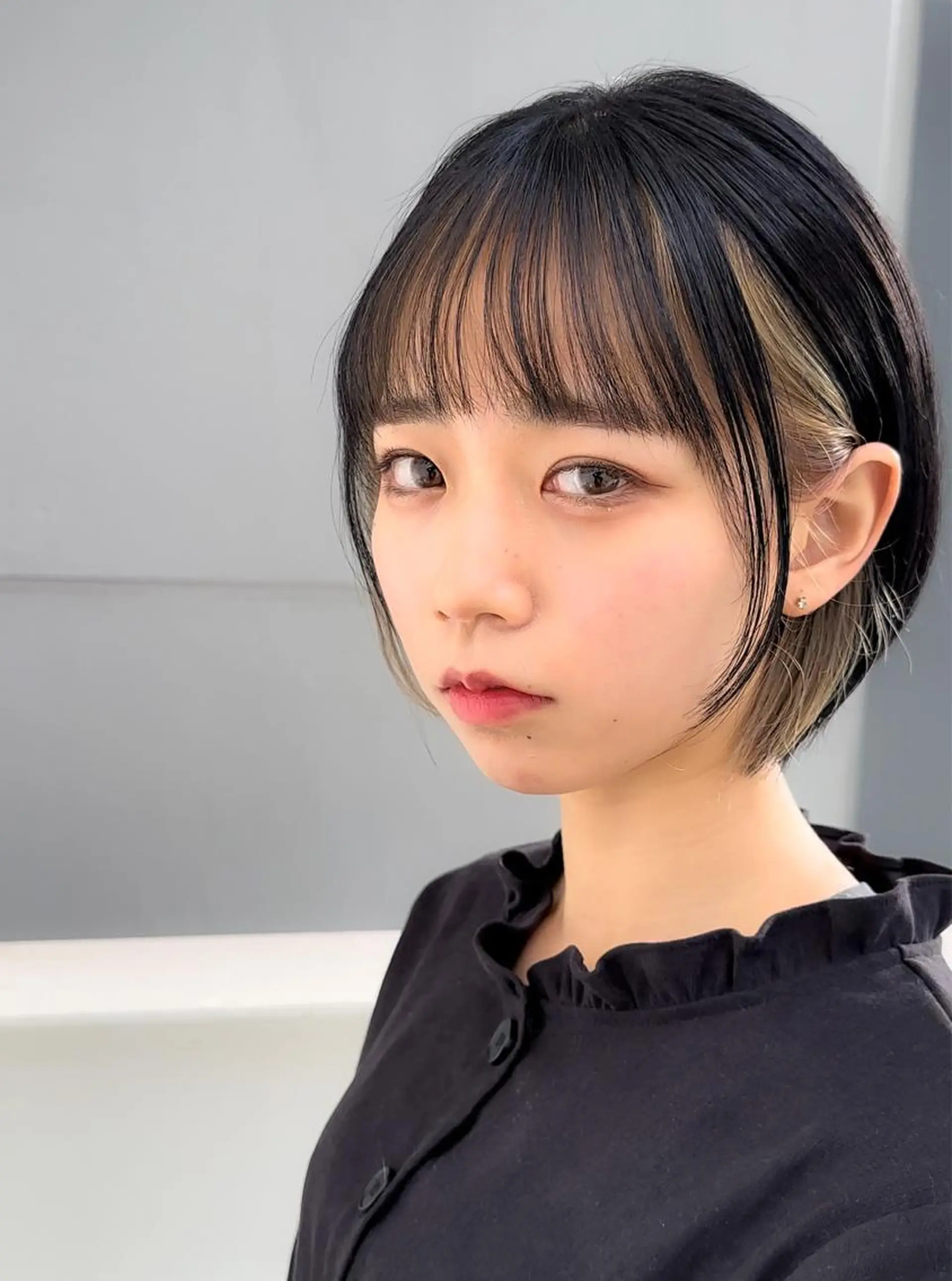 ショート ボブ デート ハイライト 髪質改善 韓国風ヘア カット ヘアカラー トリートメント 【20代ダメージ毛に 髪質改善】のヘアスタイル