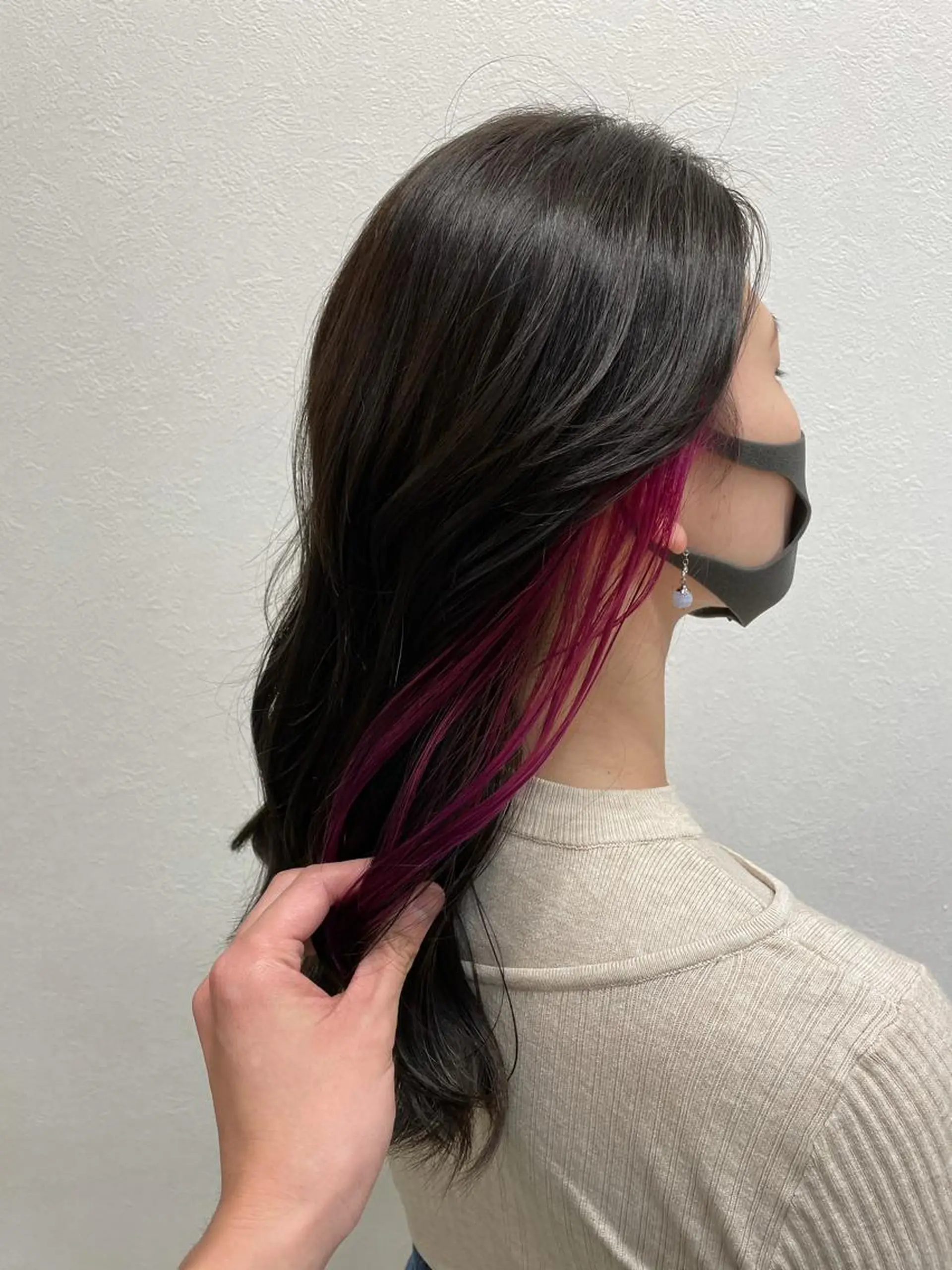 セミロング カラー インナーカラー ピンクカラー Hair salon Reve〜レーヴ〜所属・髪質改善・美髪矯正 特化型美容師・北野のヘアスタイル