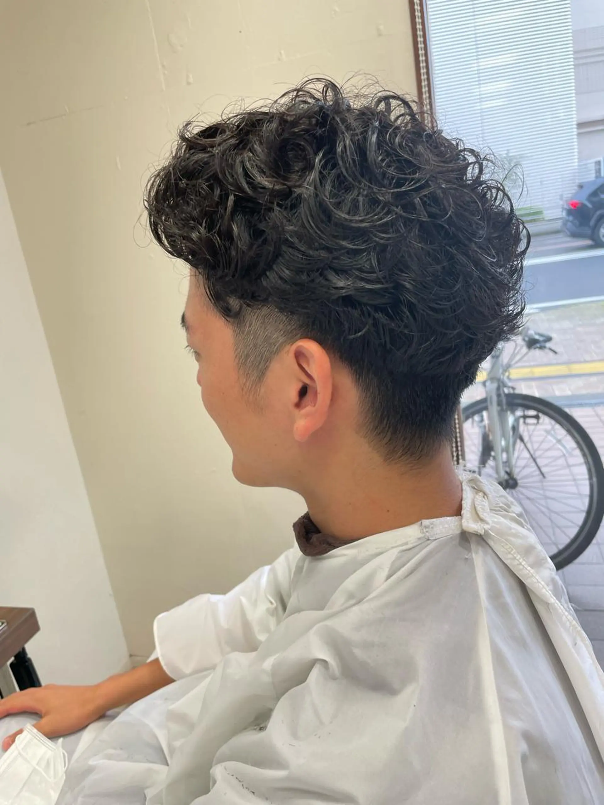 パーマ メンズ カット パーマ カラー職人/上川原 雄飛のヘアスタイル
