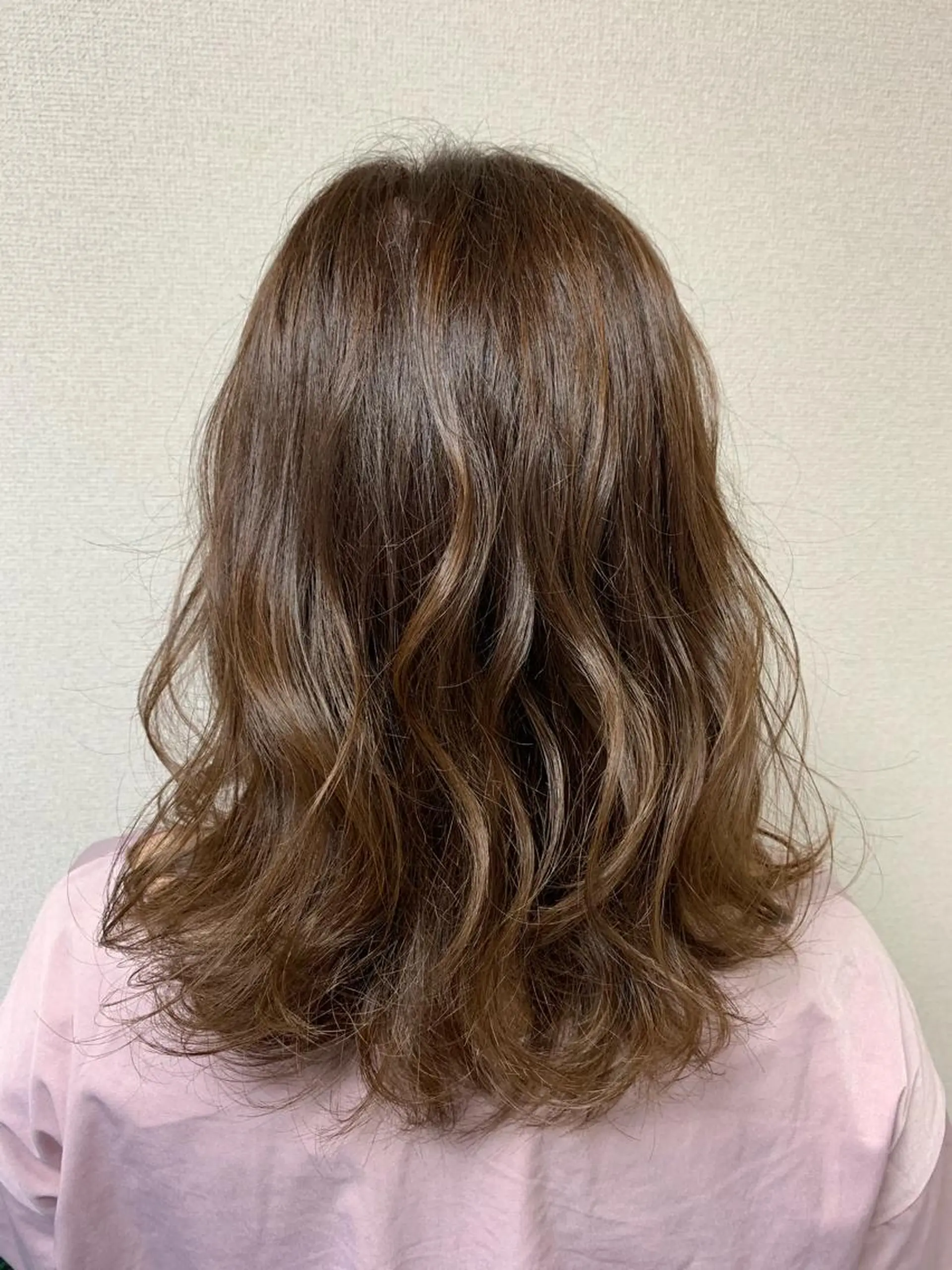 カラー TriumpH天王寺店【ミルボンAujua認定サロン】所属・SAKI🐈⬛【 HAPPY届けます】のヘアスタイル