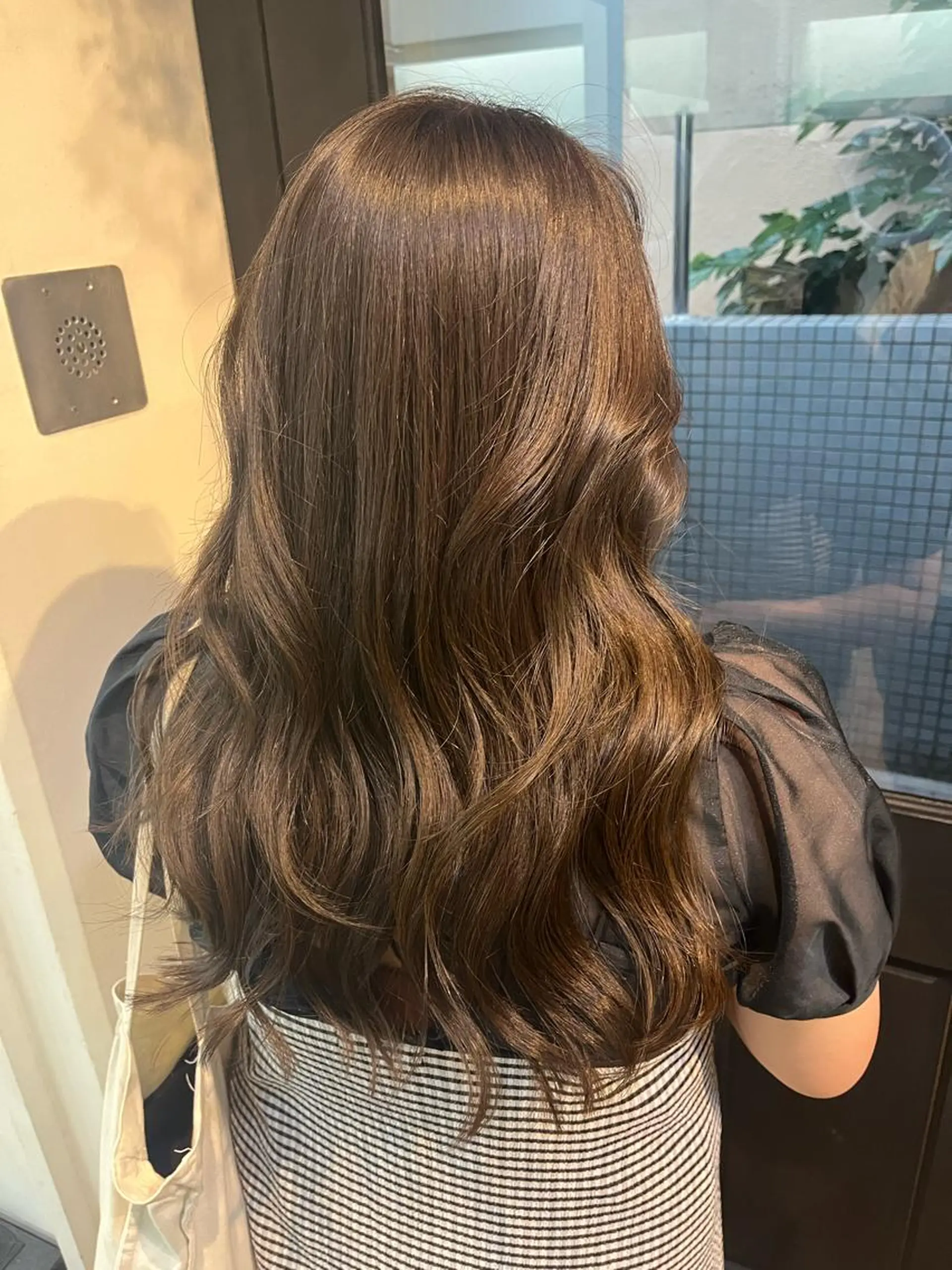 ロング カット ヘアカラー Airi 韓国🫧 レイヤーカットのヘアスタイル