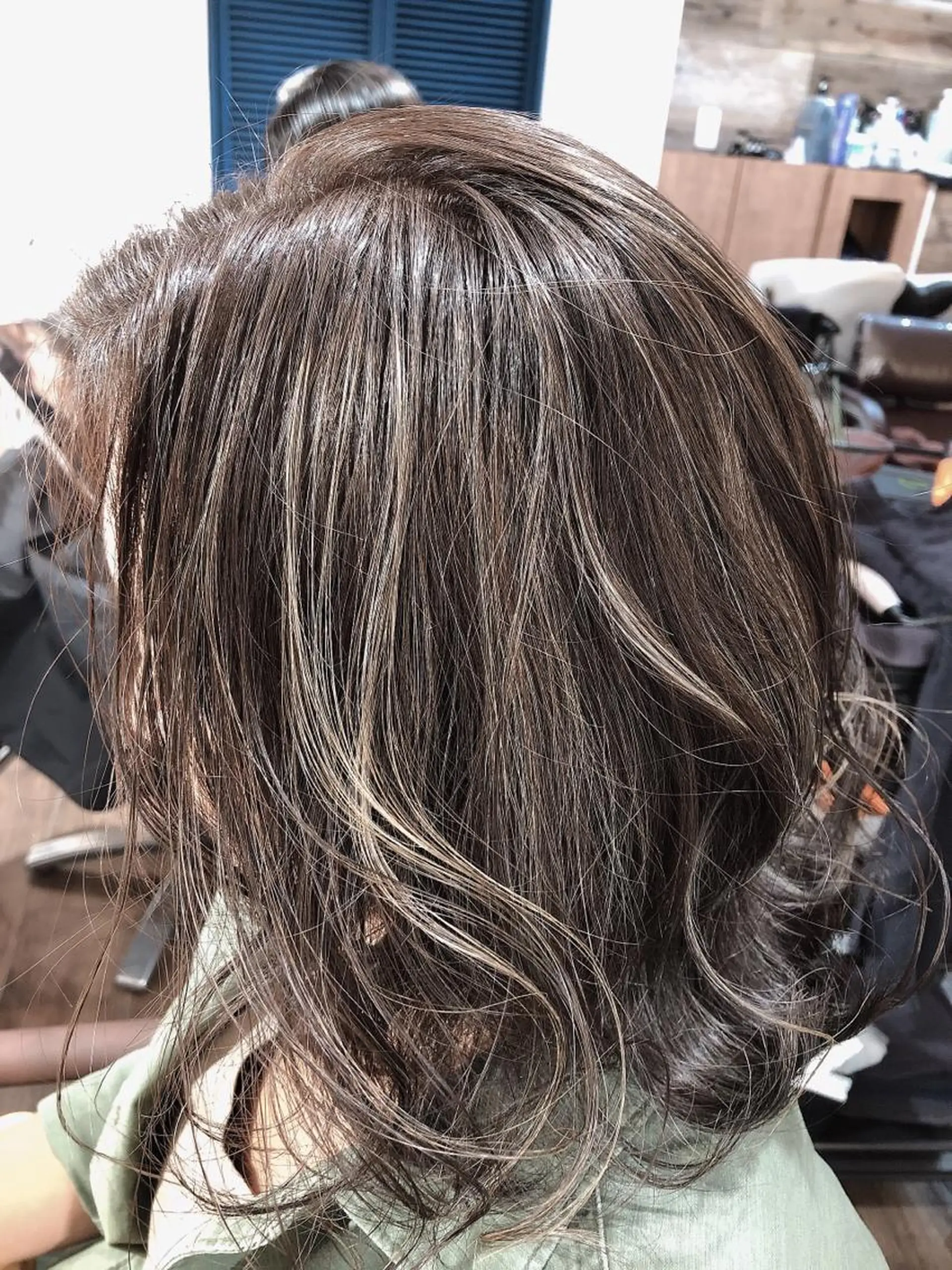 ミディアム カラー カット ヘアカラー トリートメント 浦山 和之のヘアスタイル