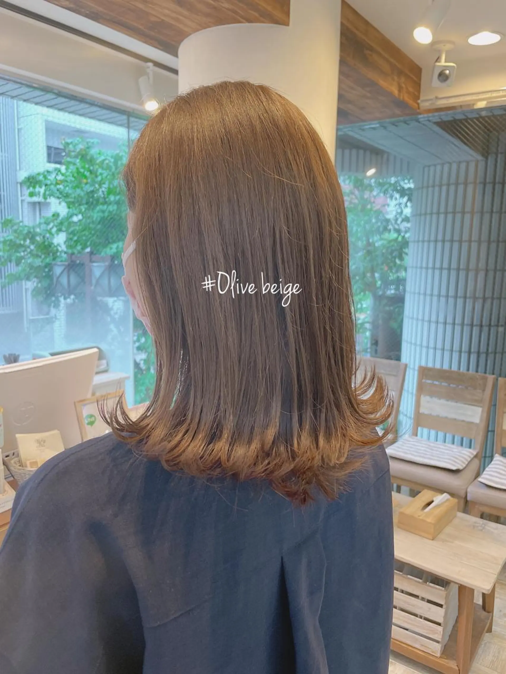ミディアム カラー ミディアムパーマ アッシュ ミストバング ベージュカラー ブラウンカラー カット ヘアカラー トリートメント 【垢抜け大人髪】 TIARA西山のヘアスタイル