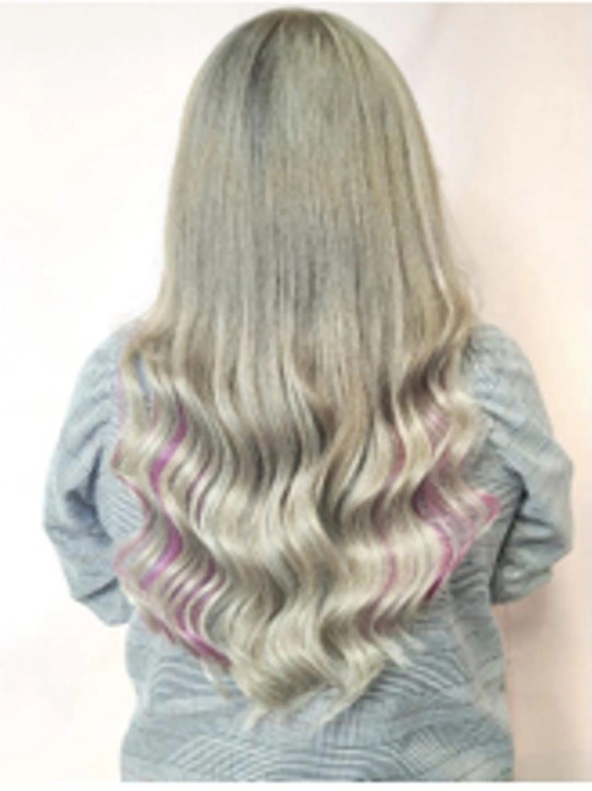 ロング 大阪レミーエクステ チビ編み込みのヘアスタイル