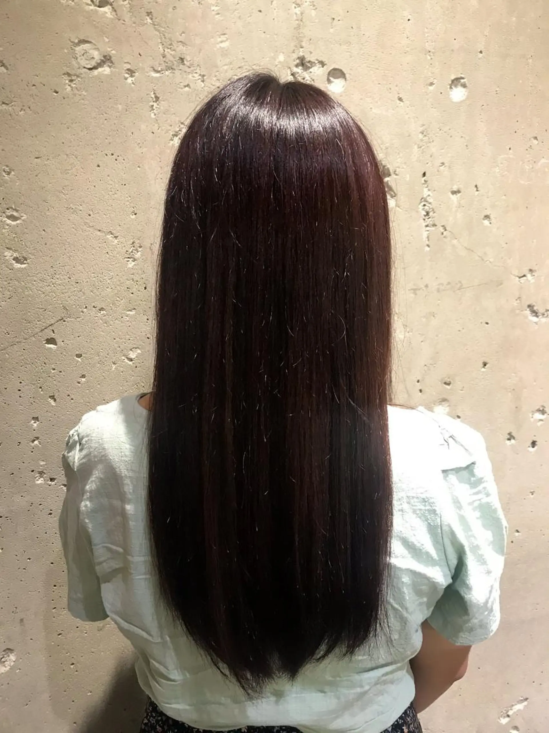 セミロング ROBBY表参道所属・木村【ショート/ 耳だしショート】のヘアスタイル