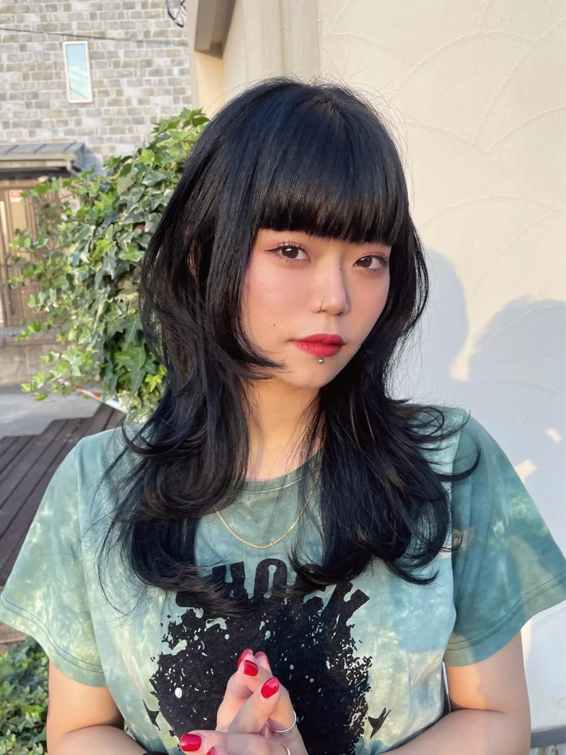 セミロング レイヤーカット ウルフカット ウルフレイヤー カット ヘアカラー 縮毛矯正 トリートメント ボブパーマ ウルフパーマのヘアスタイル