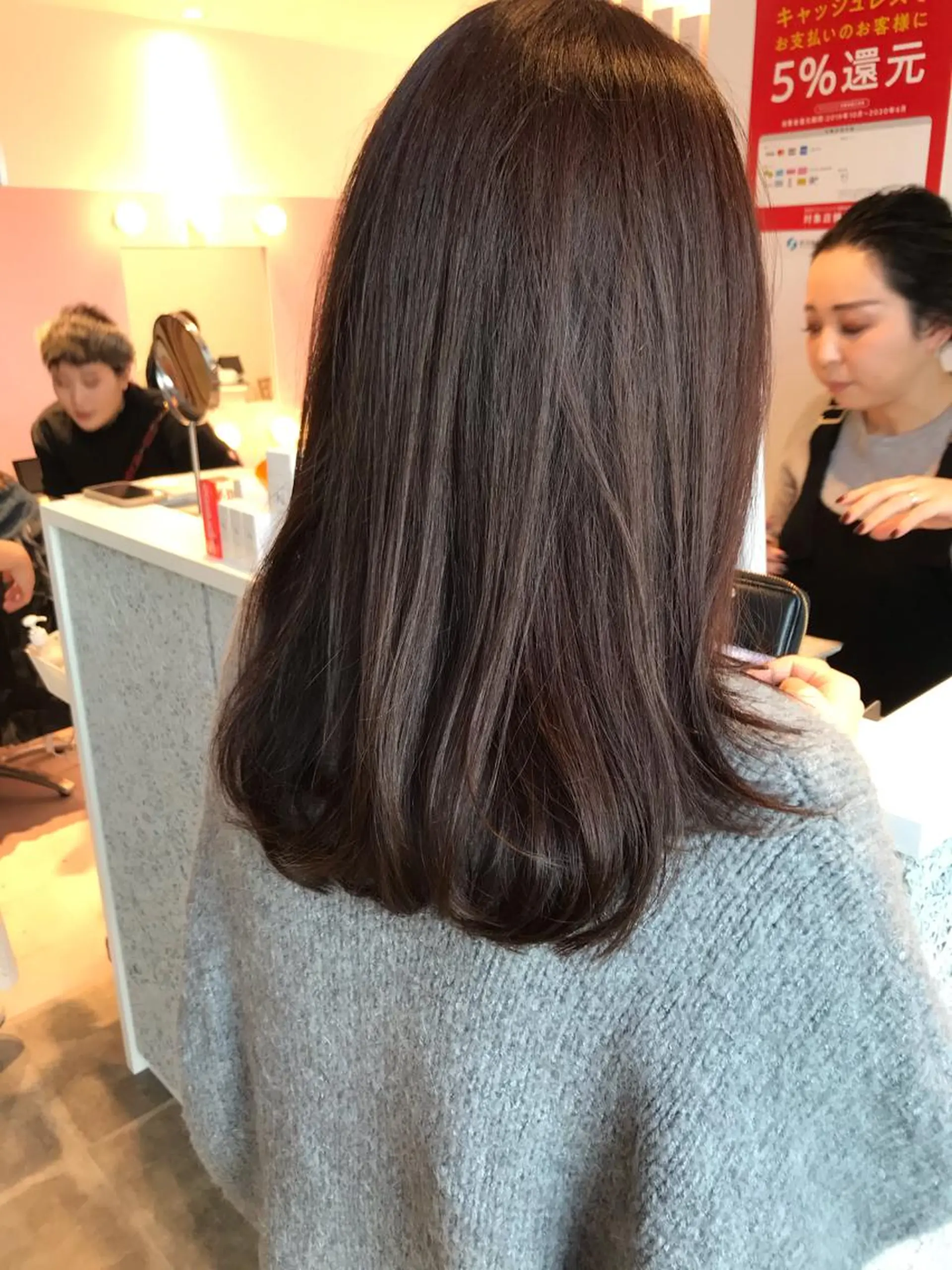 ミディアム 所渉/韓国レイヤー /ウルフカットのヘアスタイル