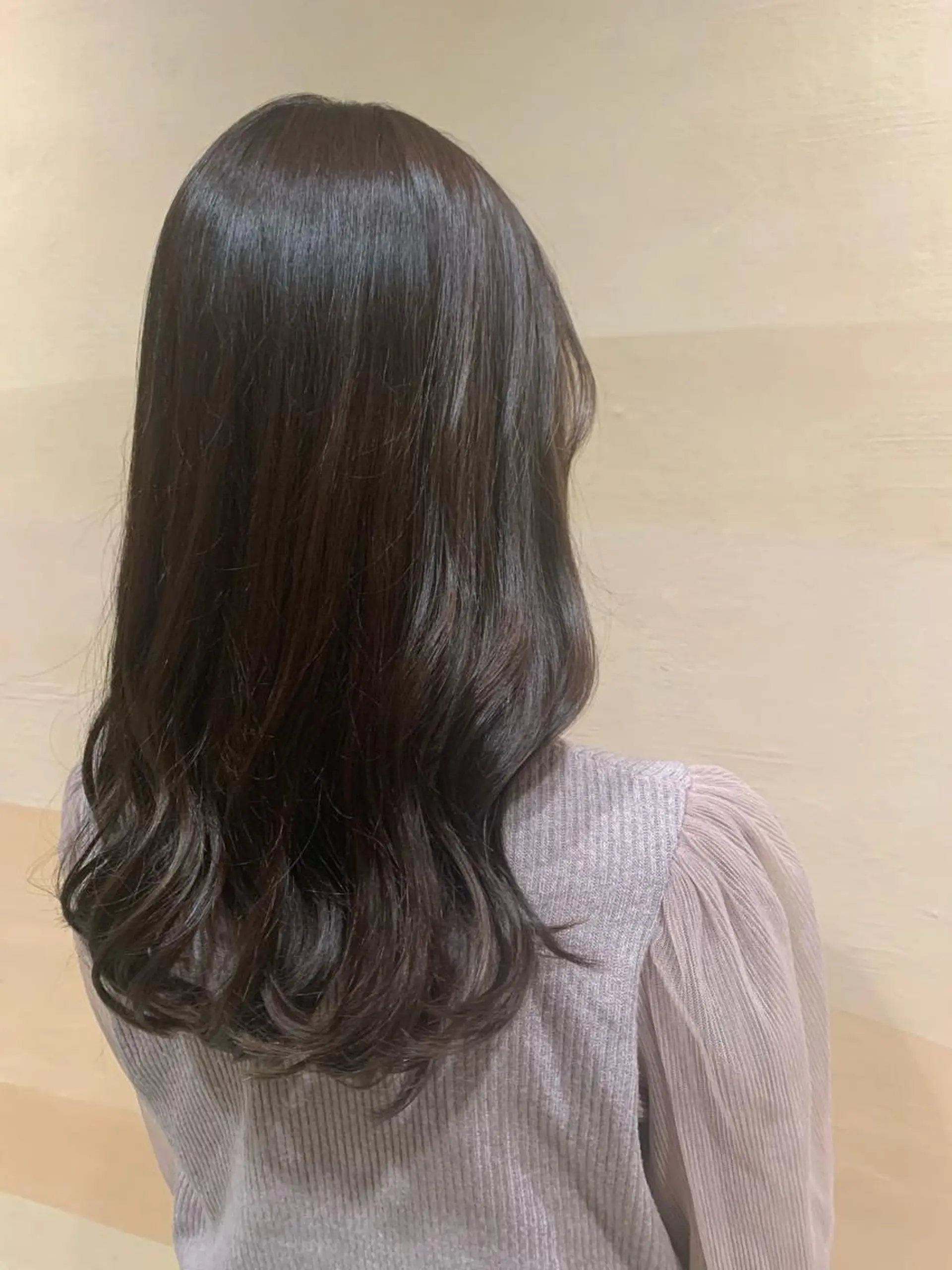 ミディアム カラー さいとう はつねのヘアスタイル