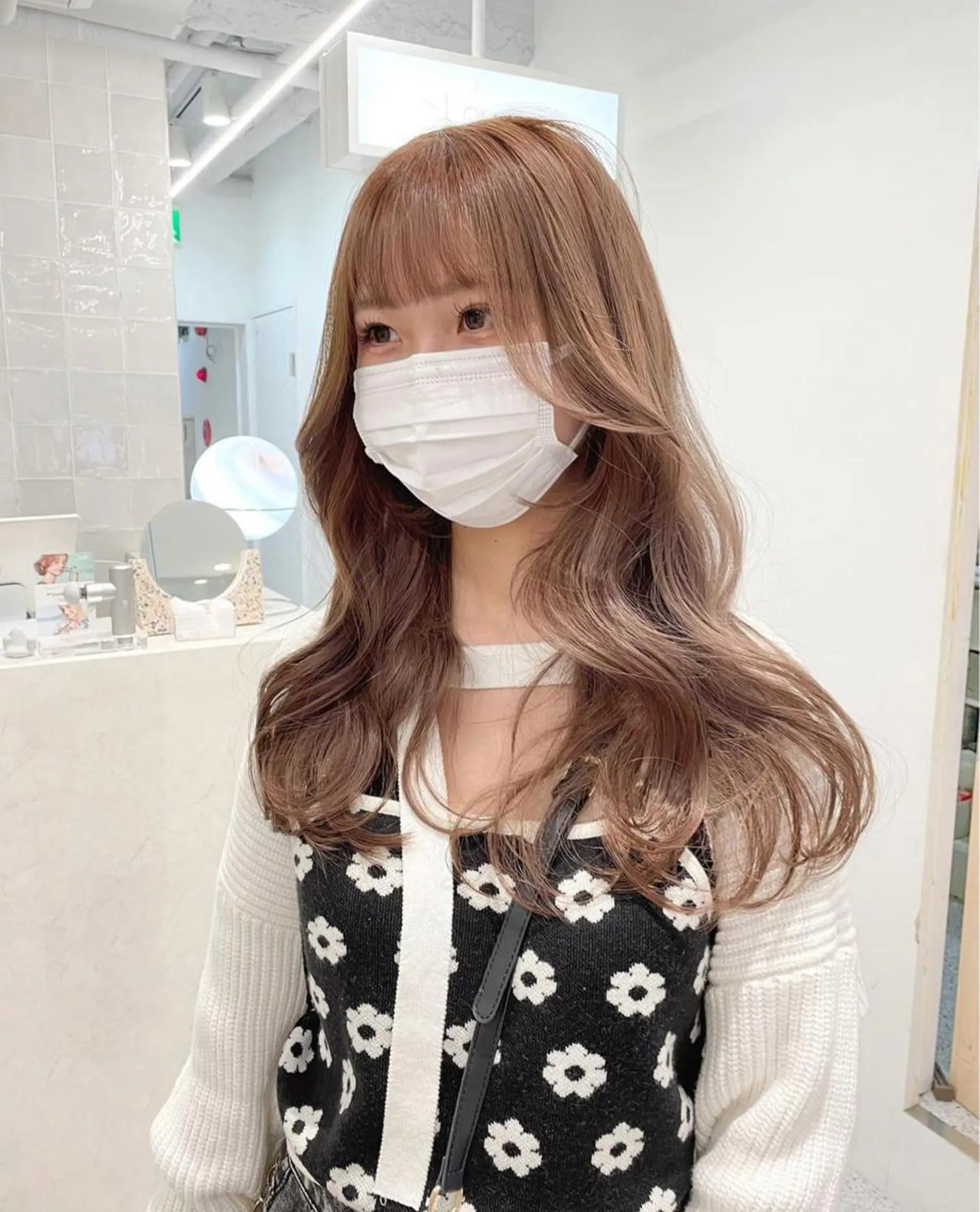 セミロング カラー 透明感カラー🪡🤍 nanao🤍🪡のヘアスタイル