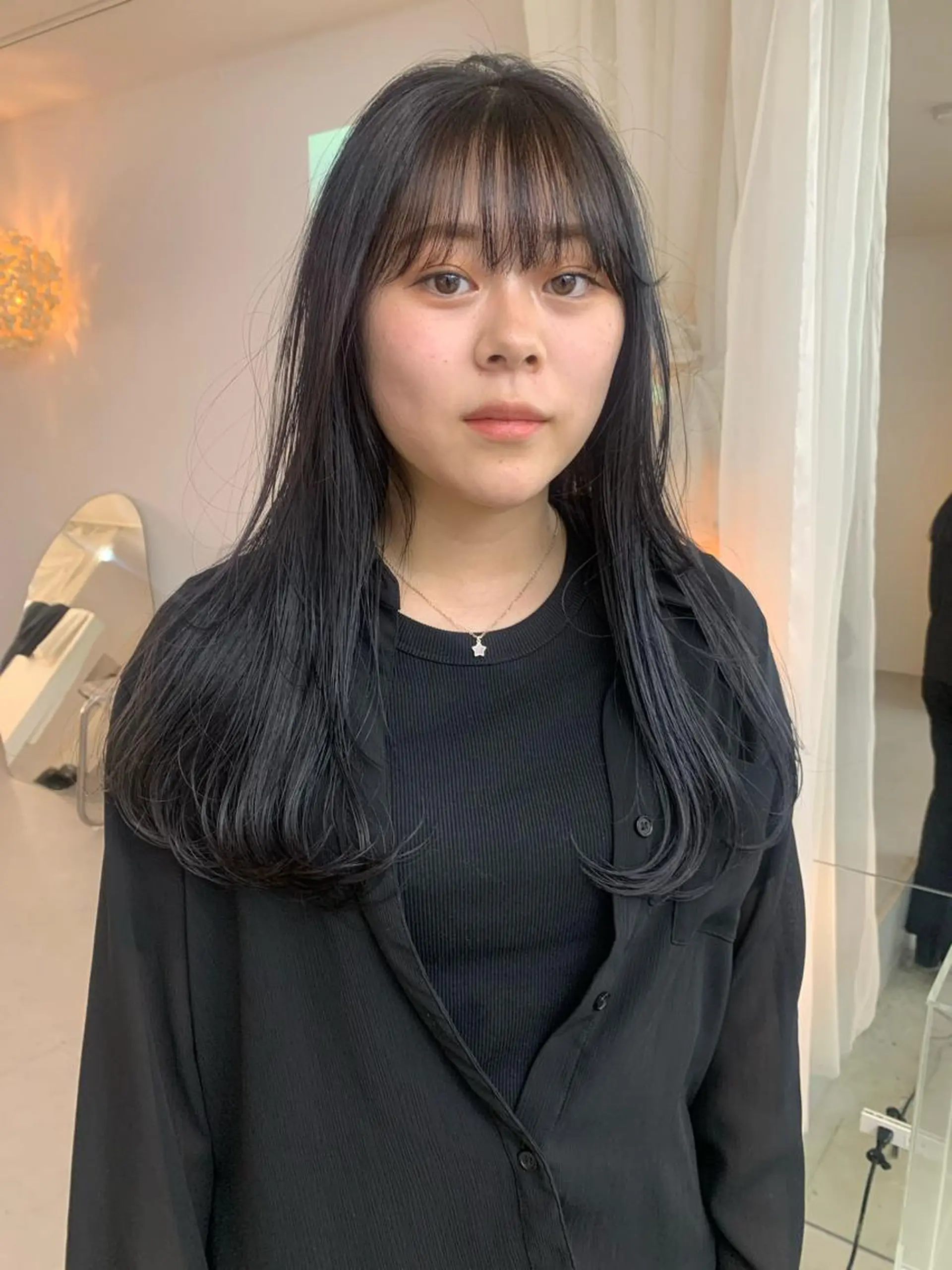 セミロング カラー アッシュ アッシュブラック 黒髪 ヘアカラー 早川 豪のヘアスタイル