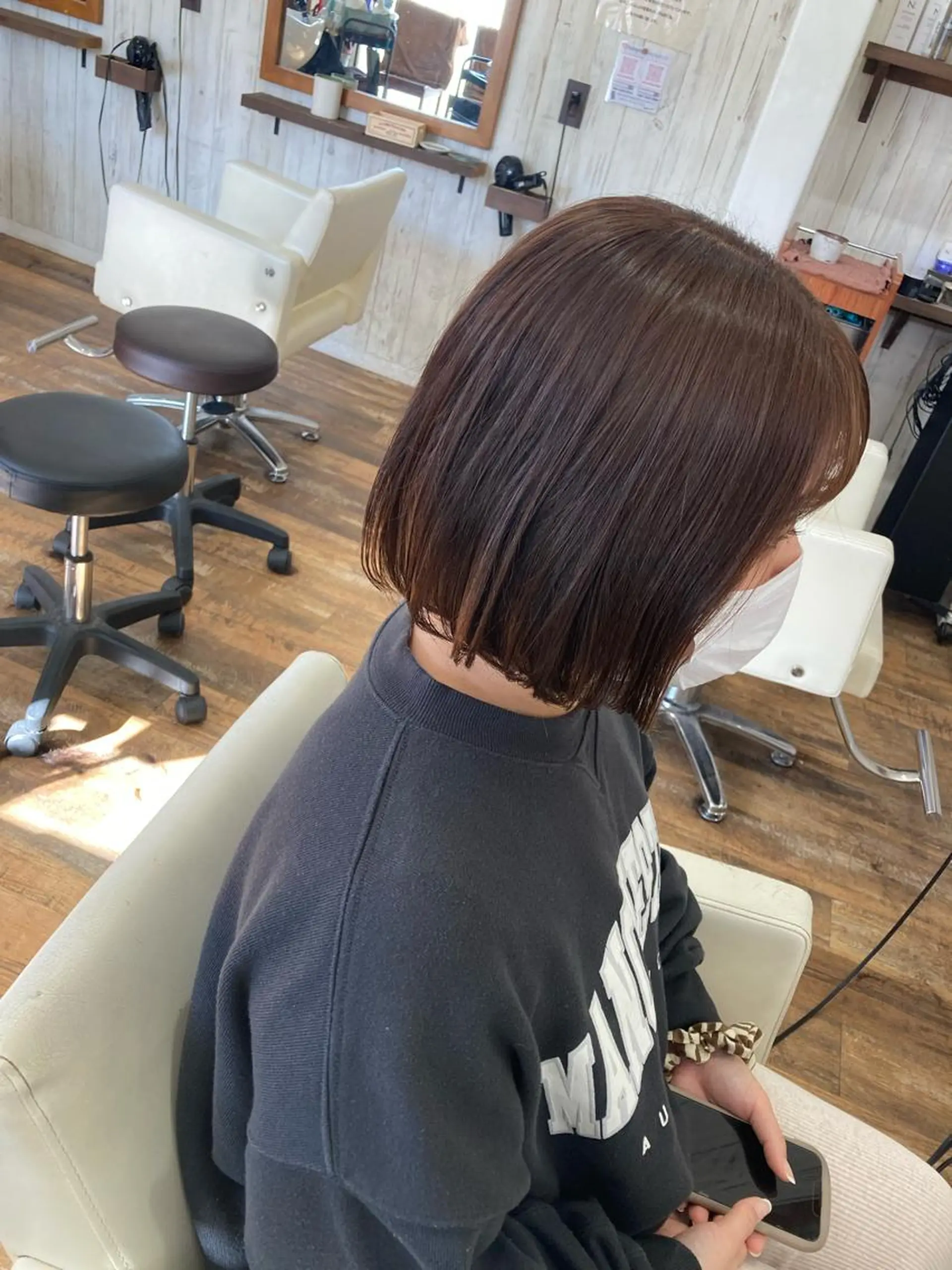 ミディアム ボブ Hair room Leaのヘアスタイル
