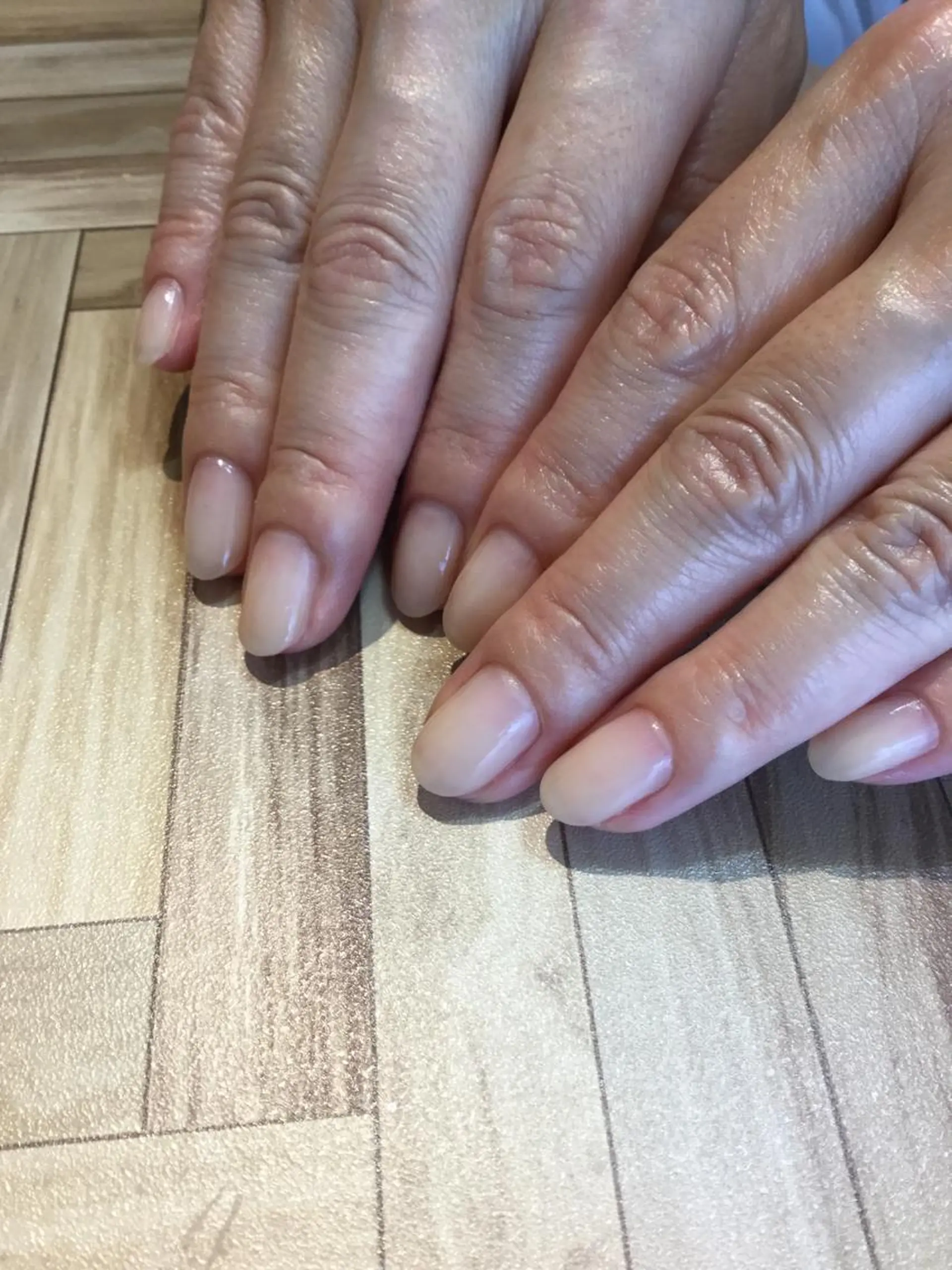 ネイル グラデーション ハンドネイル & nudge nail所属・&nudgenail 本多のネイルデザイン