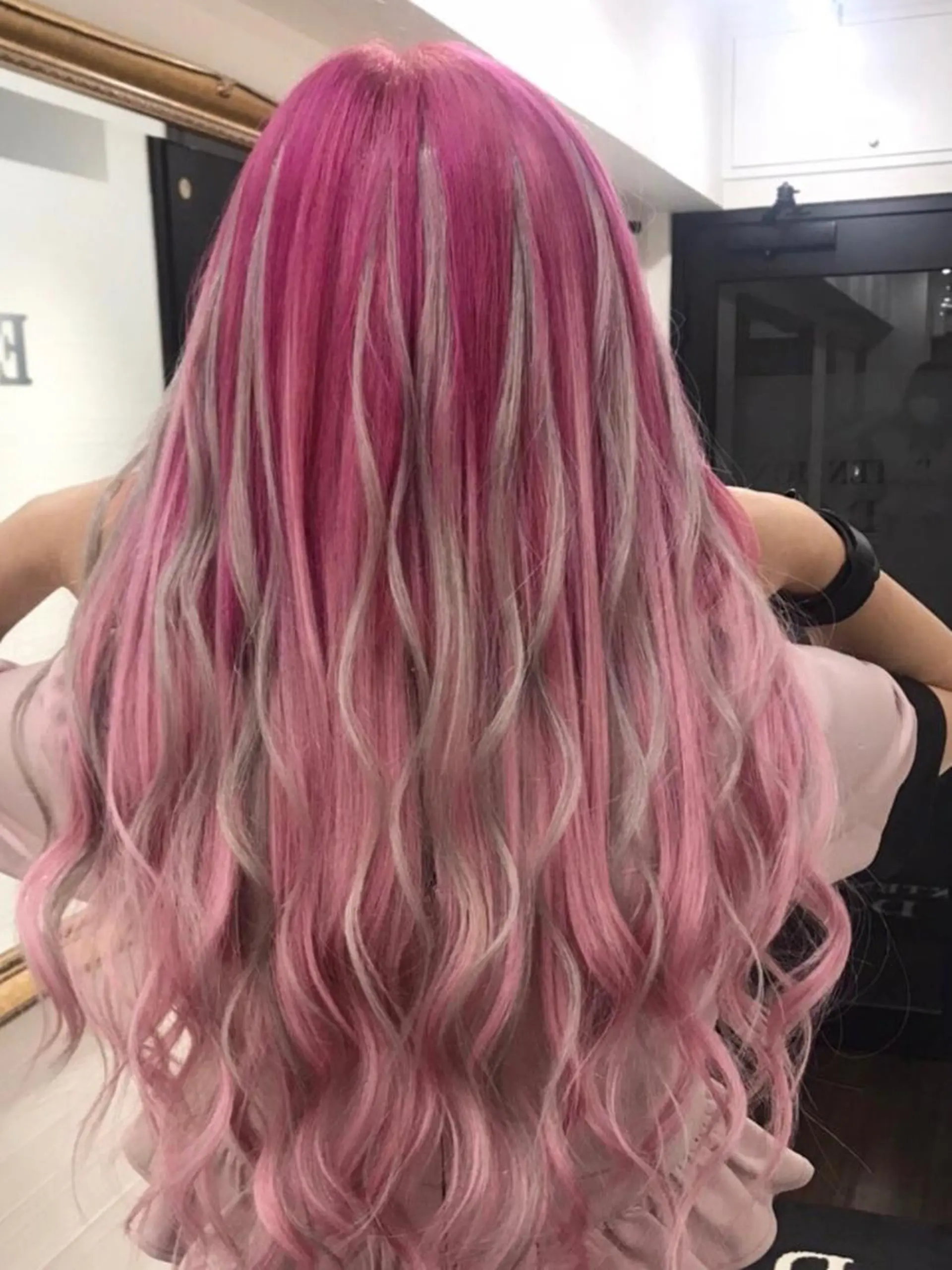 ロング カラー ヘアアレンジ レミーエクステ大阪 Device梅田のヘアスタイル