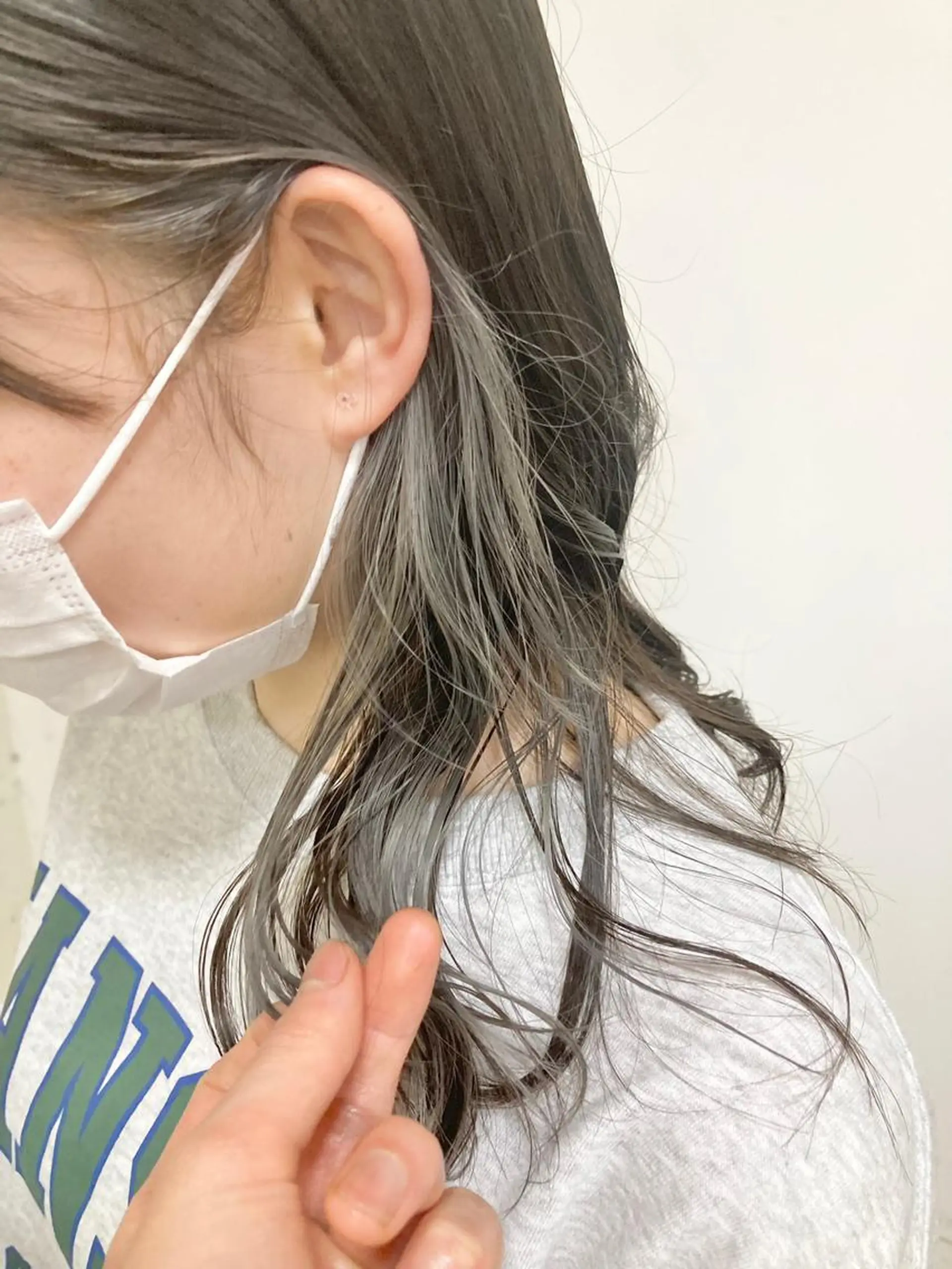 ミディアム カラー イヤリングカラー カット パーマ メンズ特化美容師 熊田 鼓汰郎のヘアスタイル