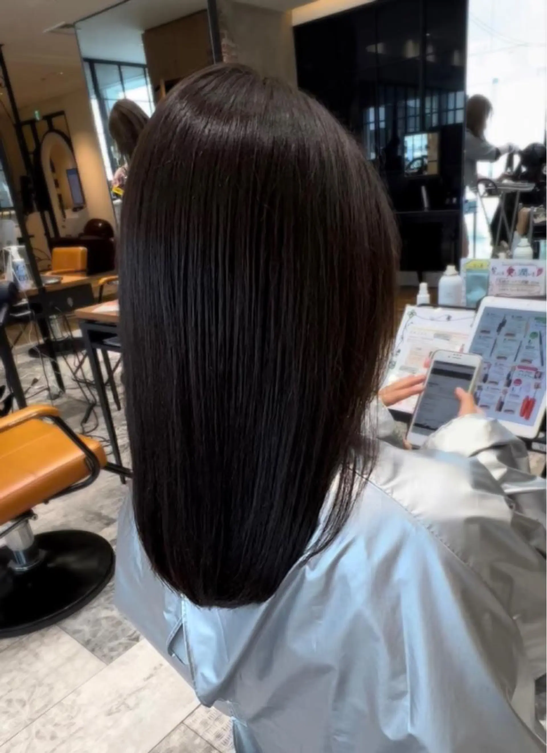 セミロング 髪質改善 カット ヘアカラー トリートメント 🧡くびれヘア/前髪 顔周り🧡久原結衣のヘアスタイル