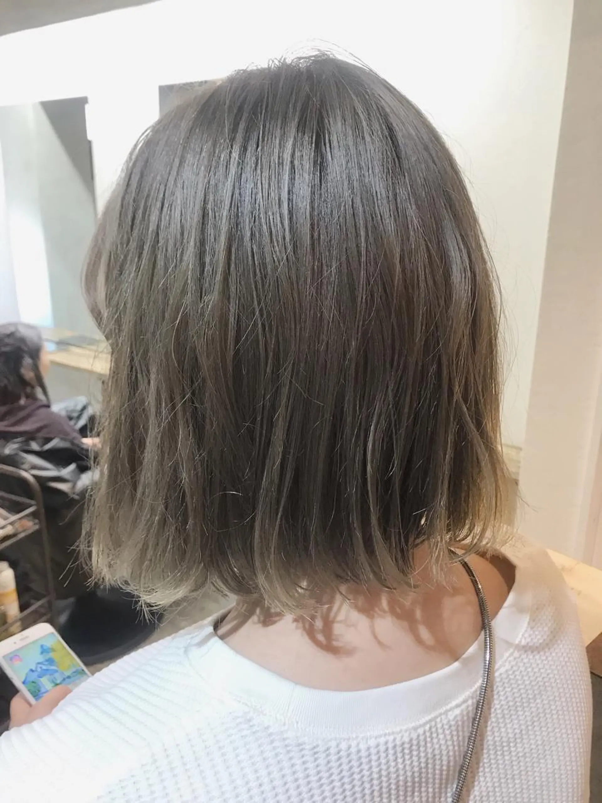 ミディアム カラー ベージュカラー ブリーチ イルミナカラー カット ヘアカラー トリートメント 🧼柴田 健太郎🧼のヘアスタイル