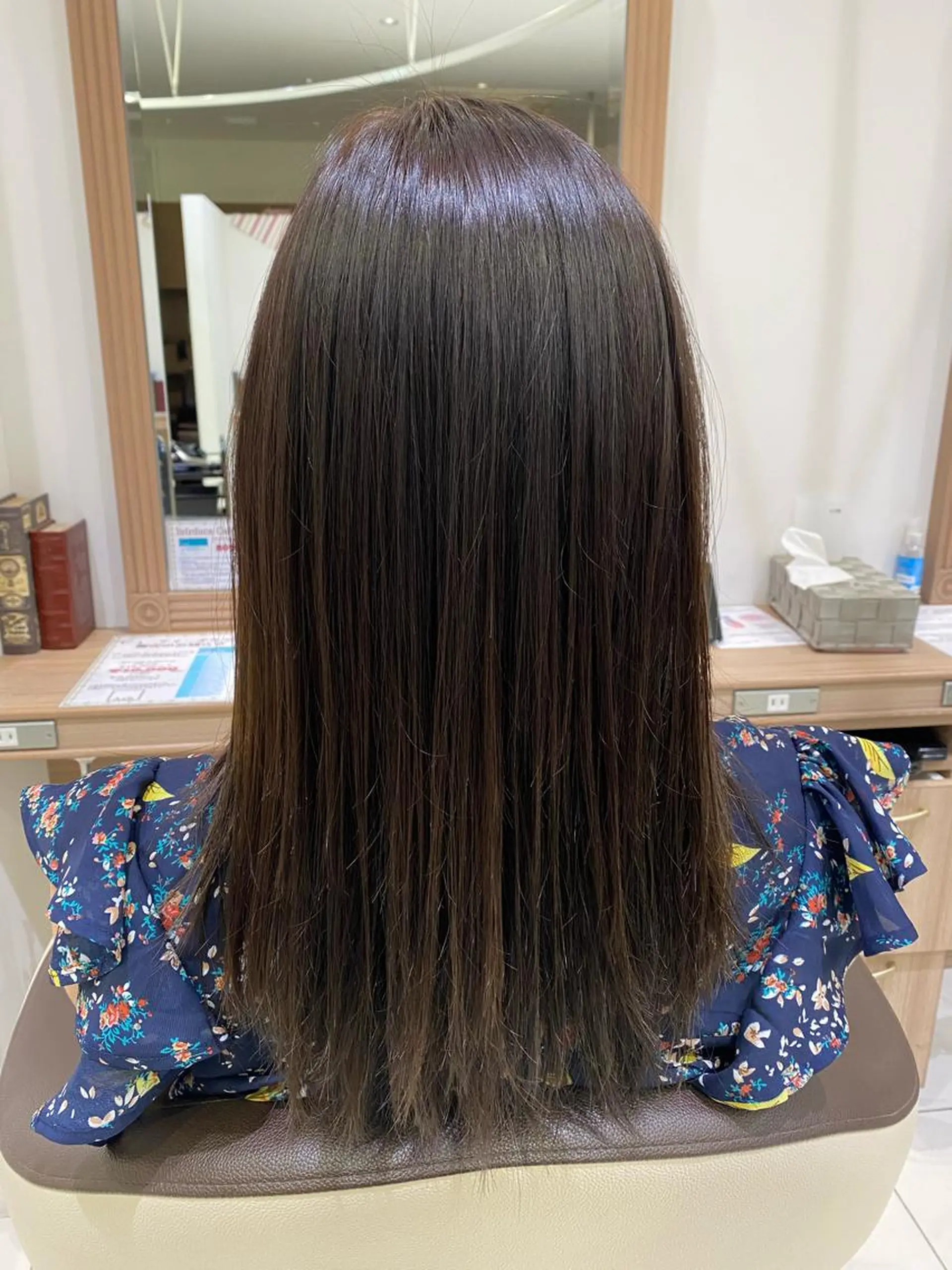 セミロング カット 縮毛矯正 奥村 美郁子のヘアスタイル
