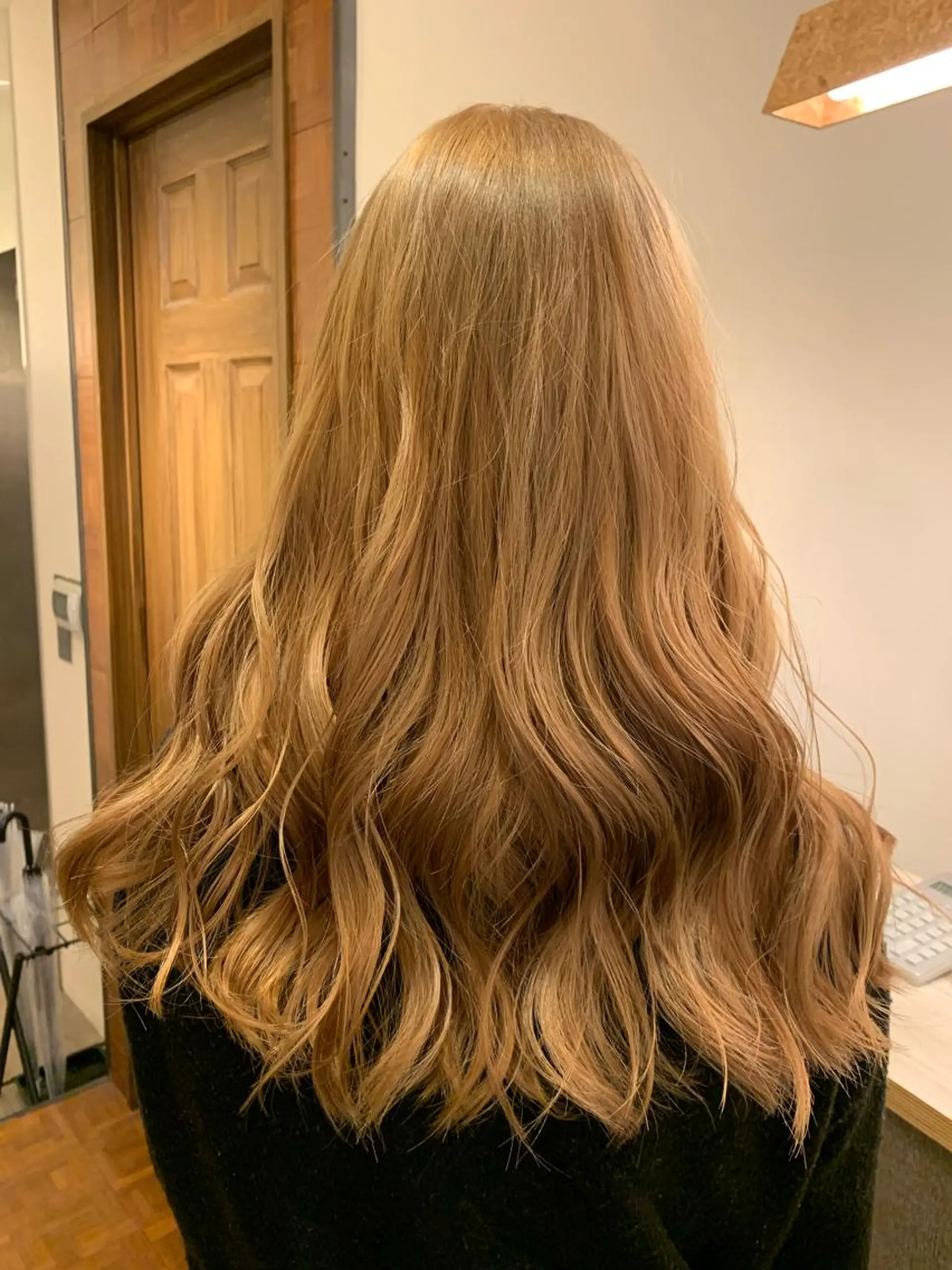 ロング カラー ヘアアレンジ ヘアカラー トリートメント kei/透明感カラー /ベージュ/髪質改善のヘアスタイル