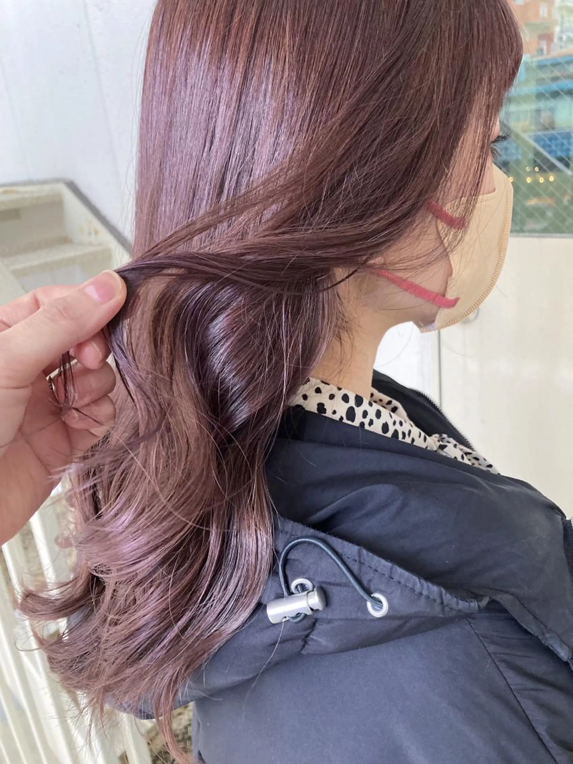 ロング roka ノゾミのヘアスタイル