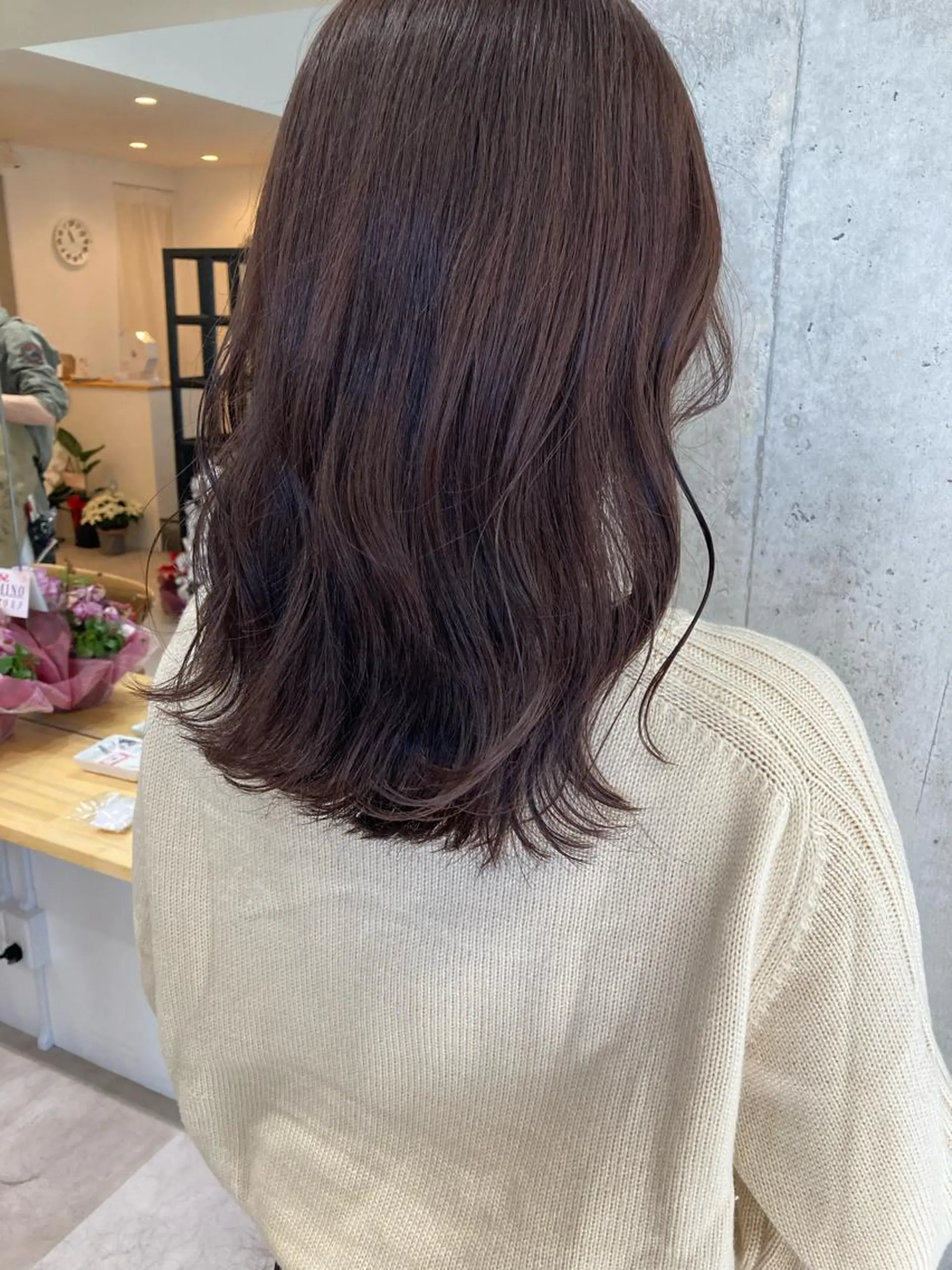 セミロング ヘアカラー トリートメント ✨色持ちの良い艶 カラー✨蟹江真世のヘアスタイル