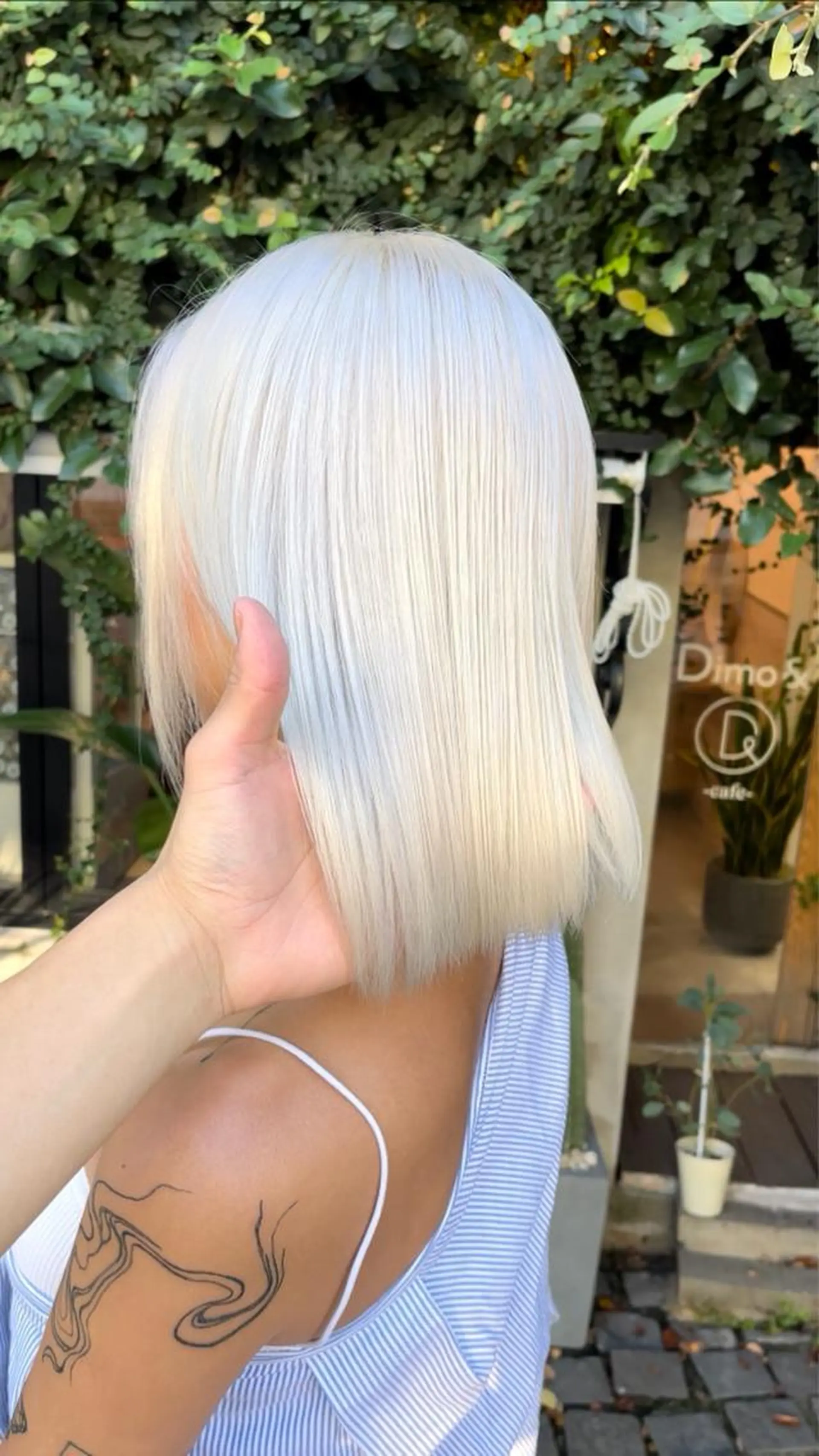 ロング カラー 高島大登/顔周り /ミルクティーのヘアスタイル