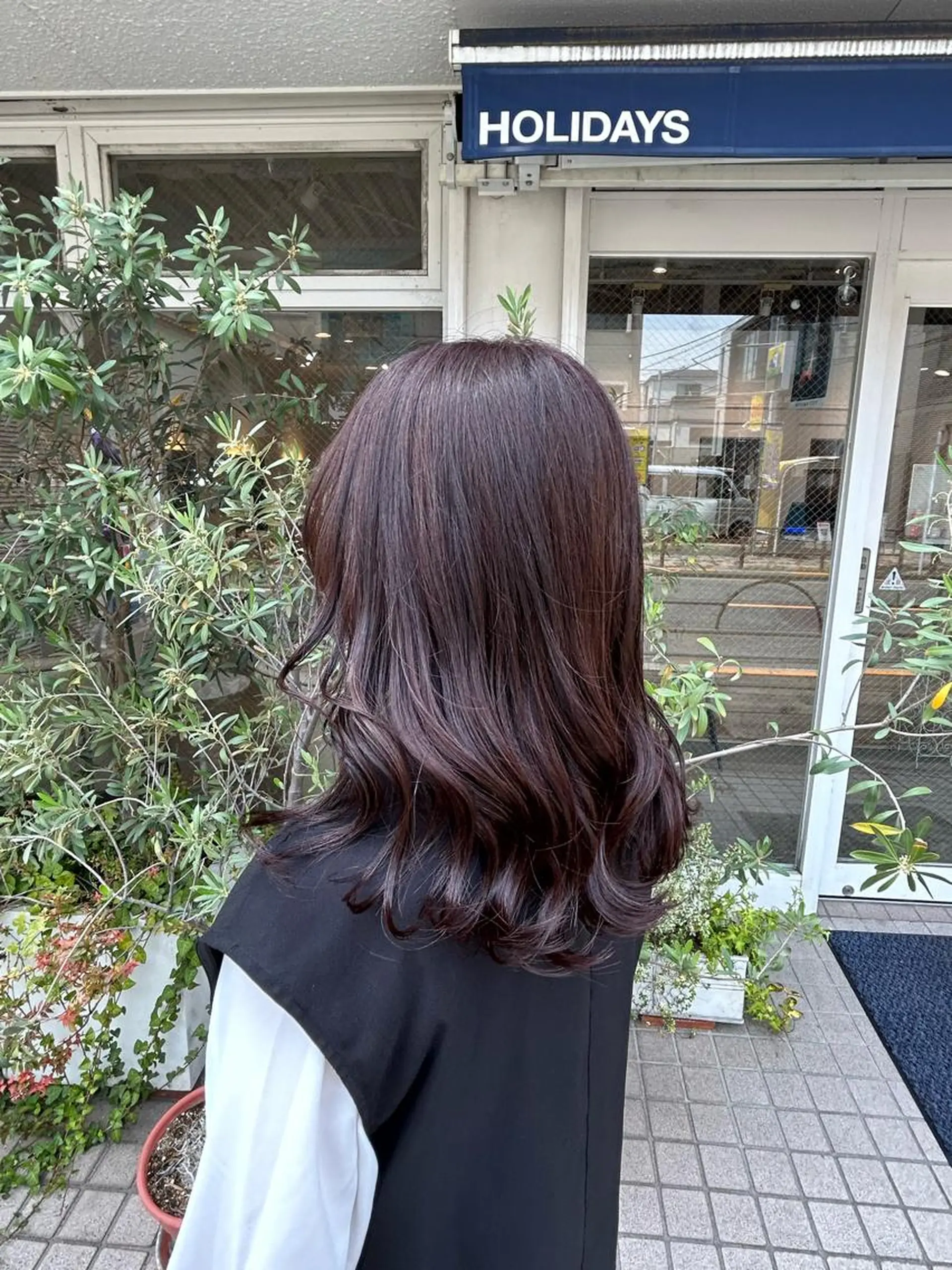 ロング カラー HOLIDAYS はなのヘアスタイル