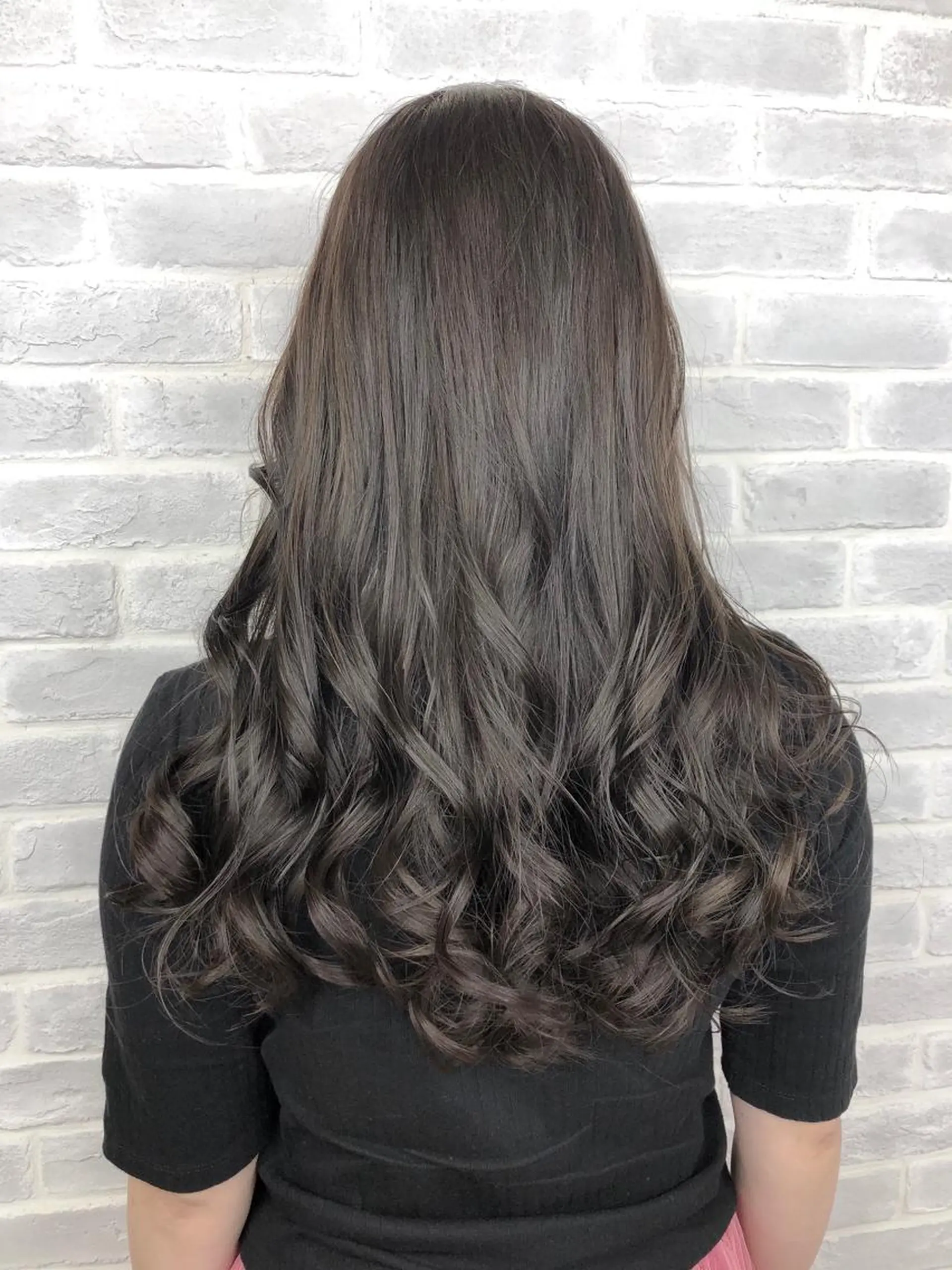 セミロング カラー eclair.髪質改善&トリートメント所属・【艶髪、透明感】西村 有司のヘアスタイル